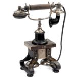 Skelett-Telephon von L.M. Ericsson, Modell AC 110, ab 1892 L.M. Ericsson, Stockholm. Umgebaut,
