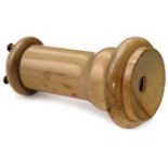 Bell-Typ-Telephon, um 1880 Unbezeichnet, Stempelform, Ahornholz, geeignet zum Sprechen und Hören,