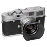 Leitz Summilux 1,4/35 mm mit Leica M2 1) Leitz, Canada. Summilux 1,4/35 mm, Nr. 1730812, um 1960.