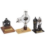 4 seltene Spezialröhren 1) Telefunken 6-Schlitz-Magnetron RD2 Md2, um 1935, Magnetfeldröhre, 6-