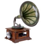 Heißluft-Trichtergrammophon Maestrophone, 1907 Modell 205, Hersteller: Paillard, Ste. Croix,