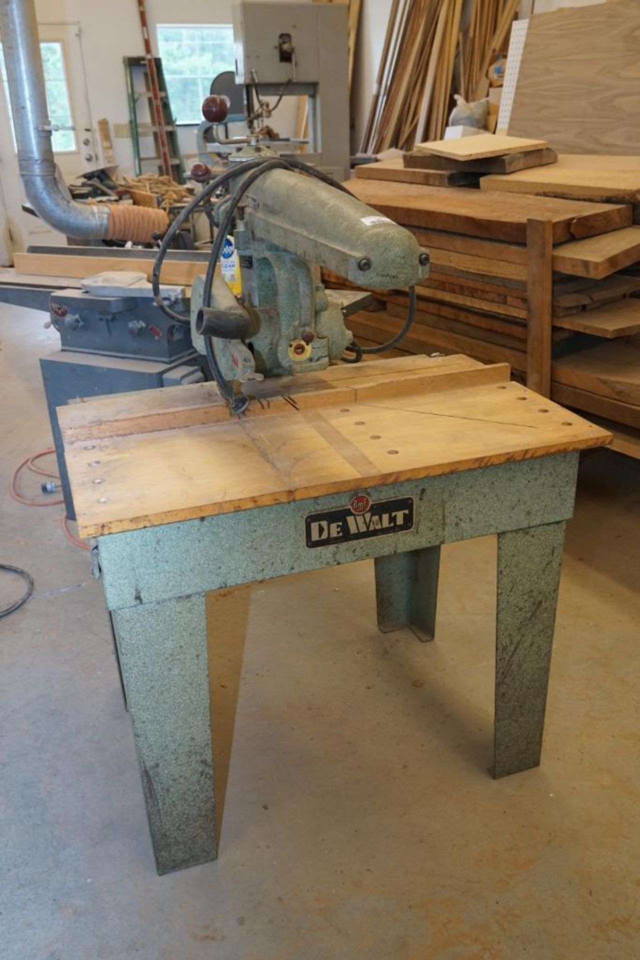 DeWalt 10 in. Radial Arm Saw