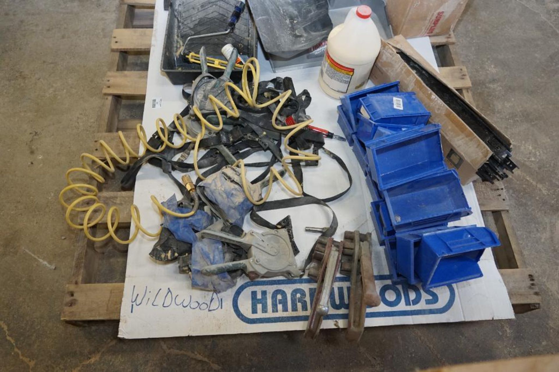 Banding Tools, Plastic Totes, Dust Pans, Wood Glue and more - Image 2 of 3