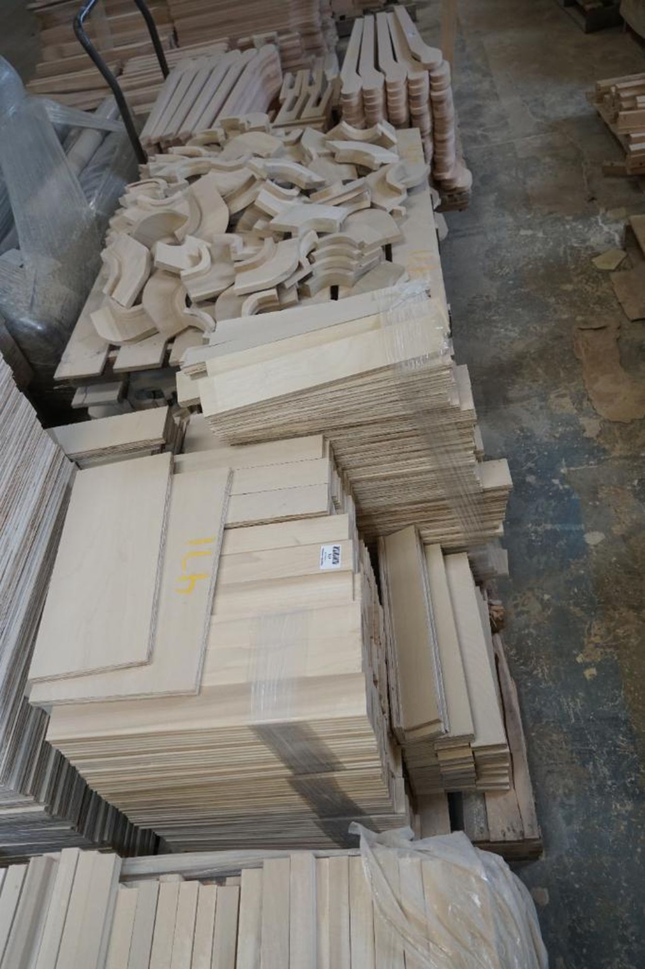 Plywood and Poplar Pieces, Poplar Corners - Image 4 of 4