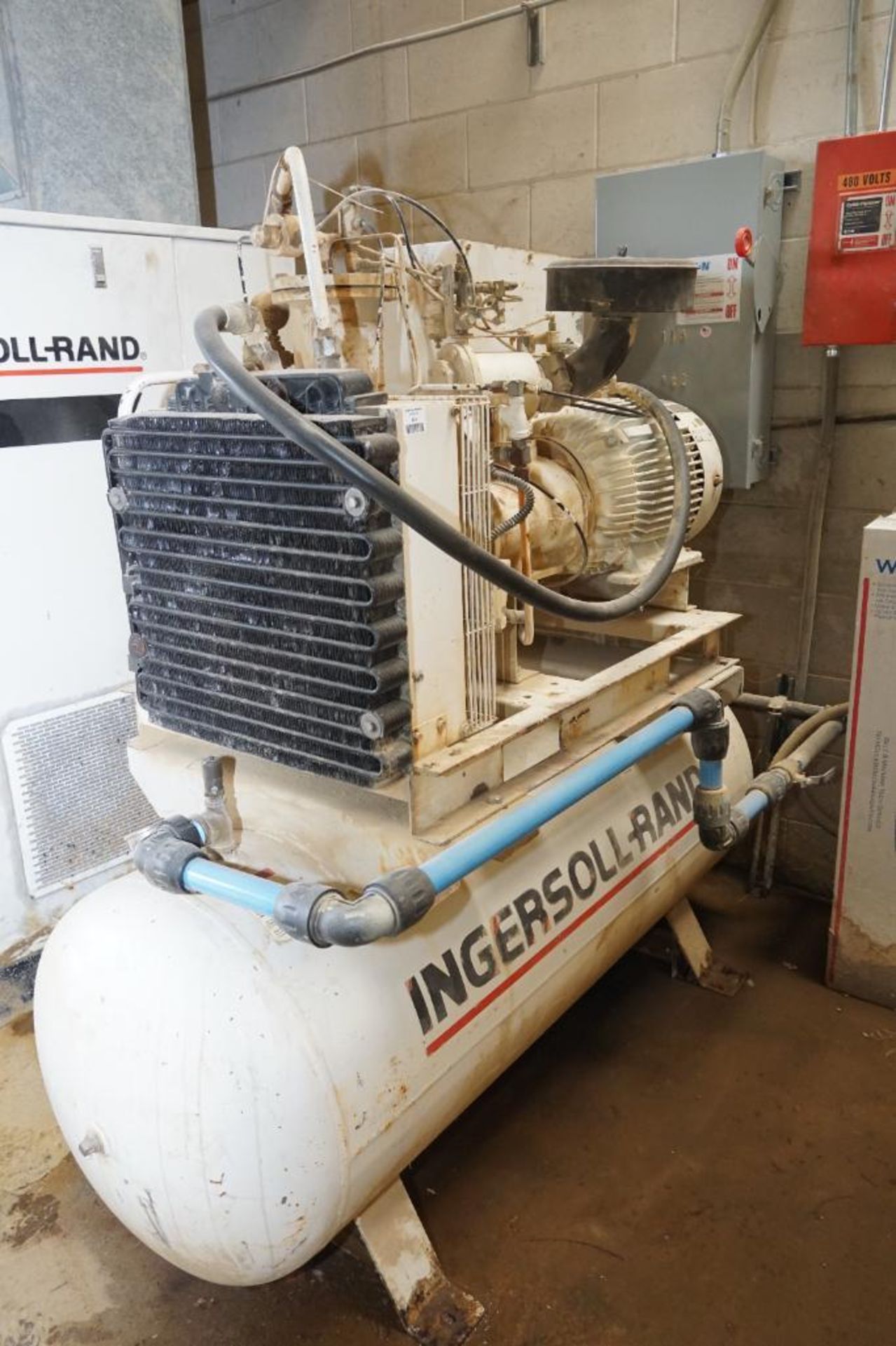 Ingersoll Rand Air Compressor - Image 2 of 10