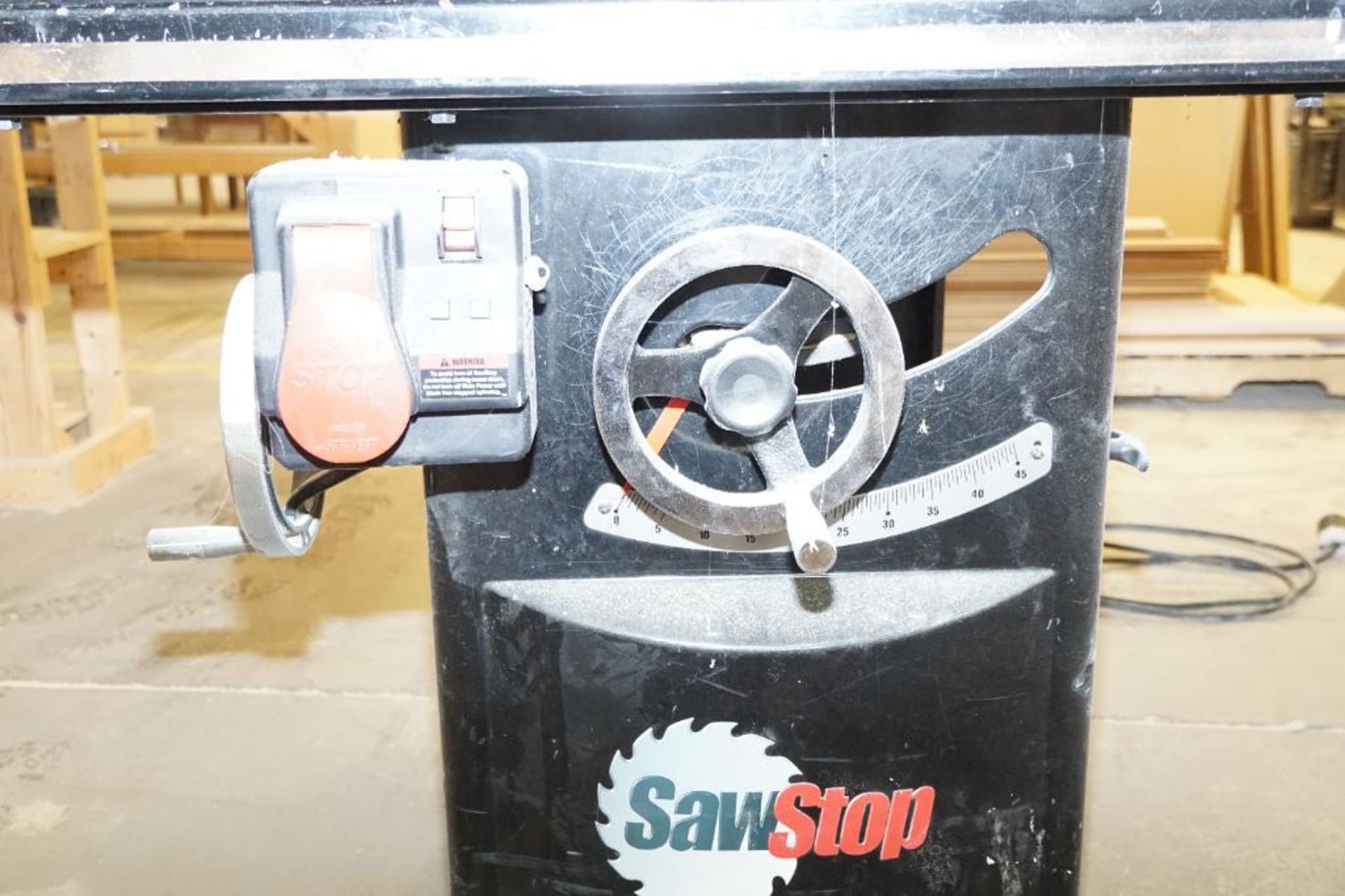 SawStop 10 in. Professional Cabinet Saw - Image 6 of 14