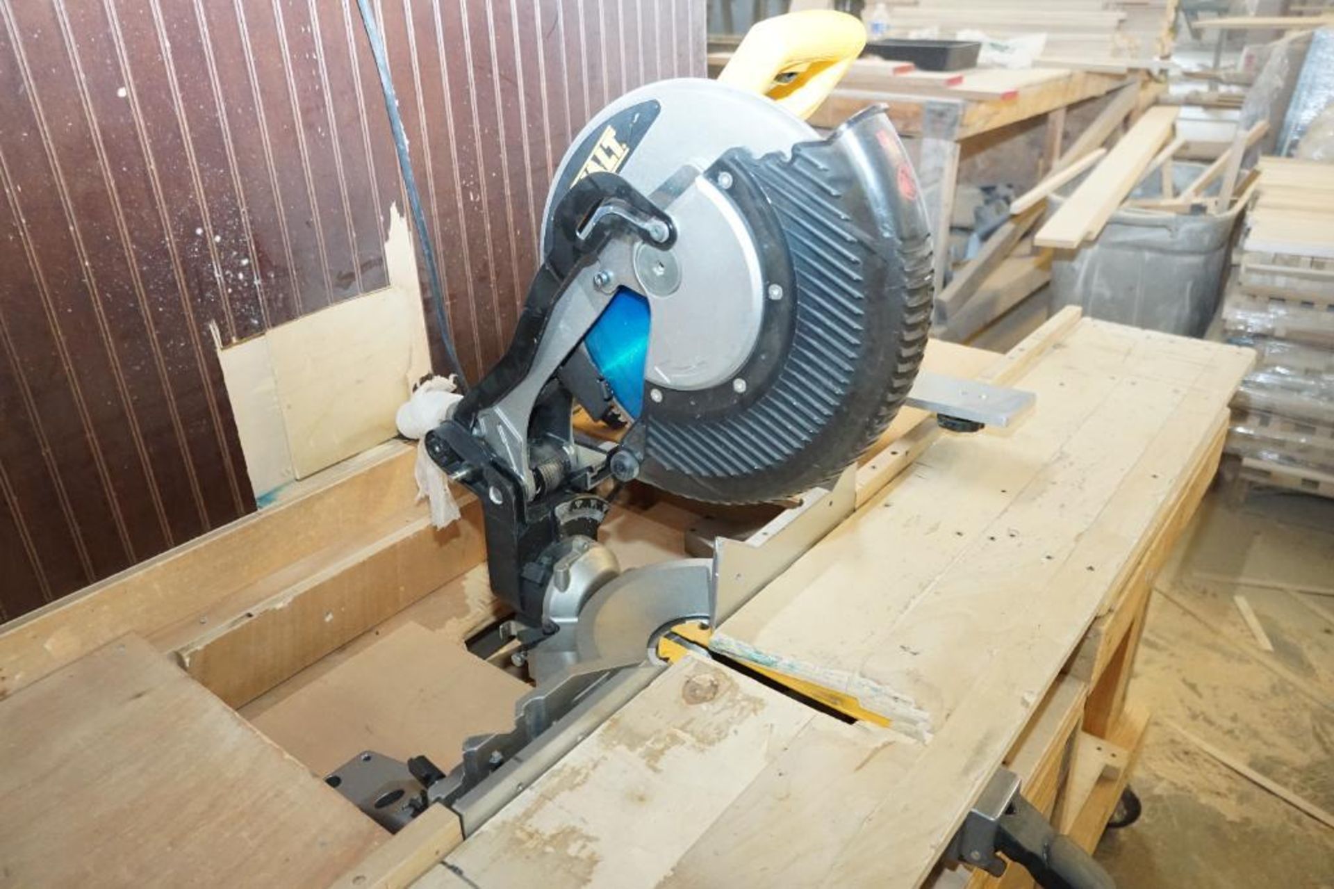 DeWalt 12 in. Compound Miter Saw - Image 5 of 6