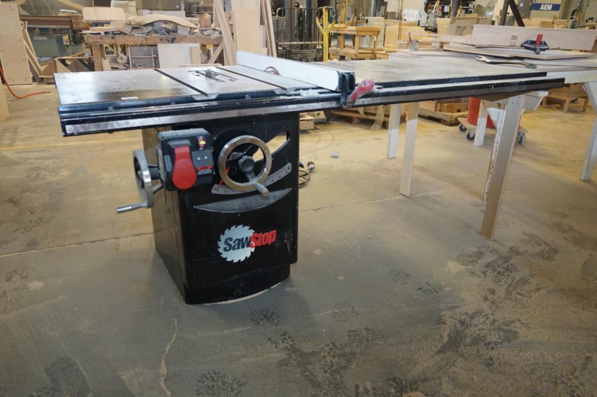 SawStop 10 in. Professional Cabinet Saw