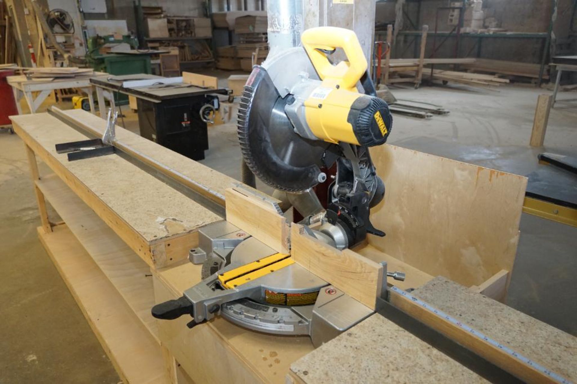 DeWalt 12 in. Compound Miter Saw - Image 3 of 6