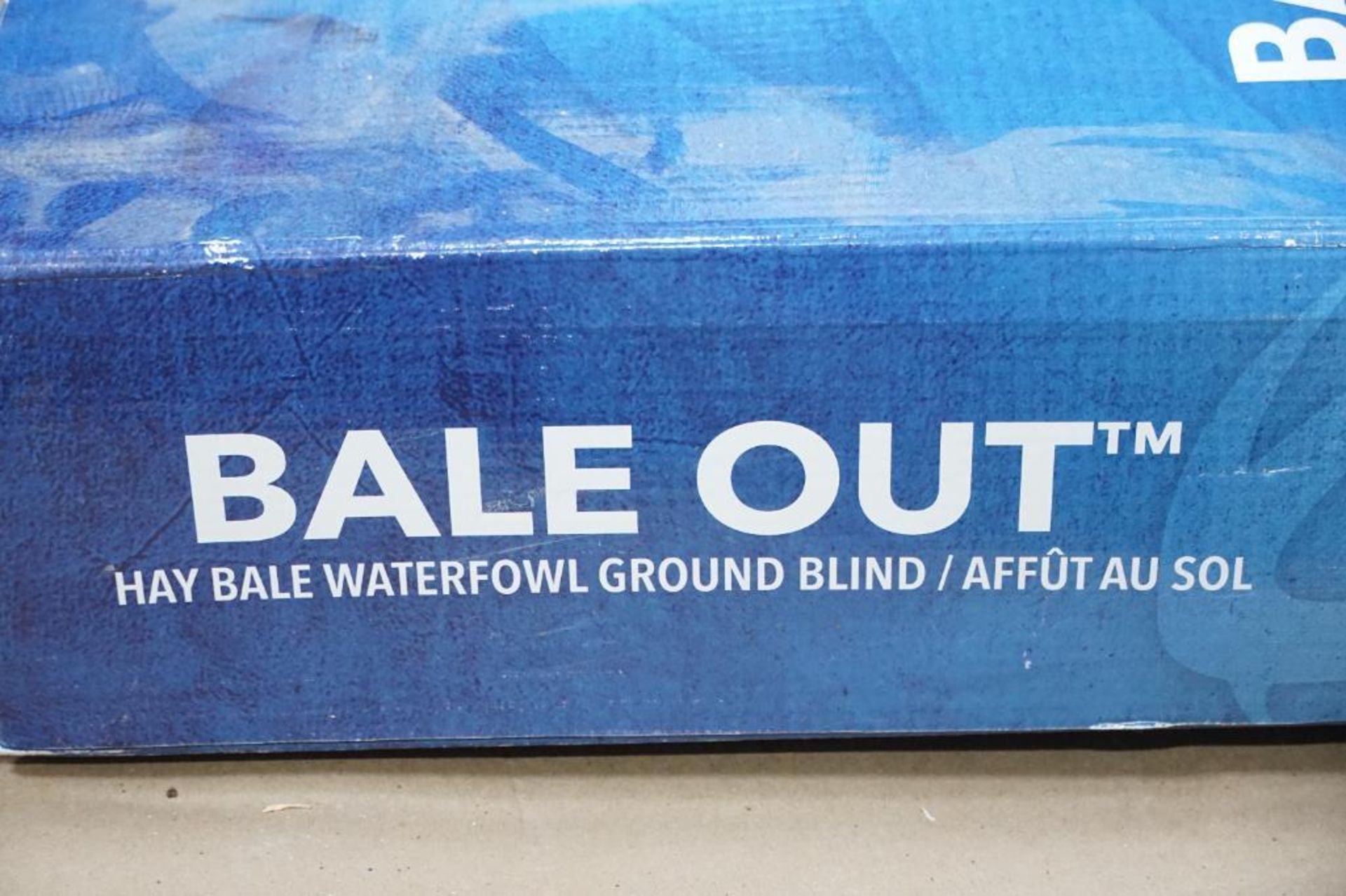 Ameri step Hay Bale Ground Blind - Image 3 of 3
