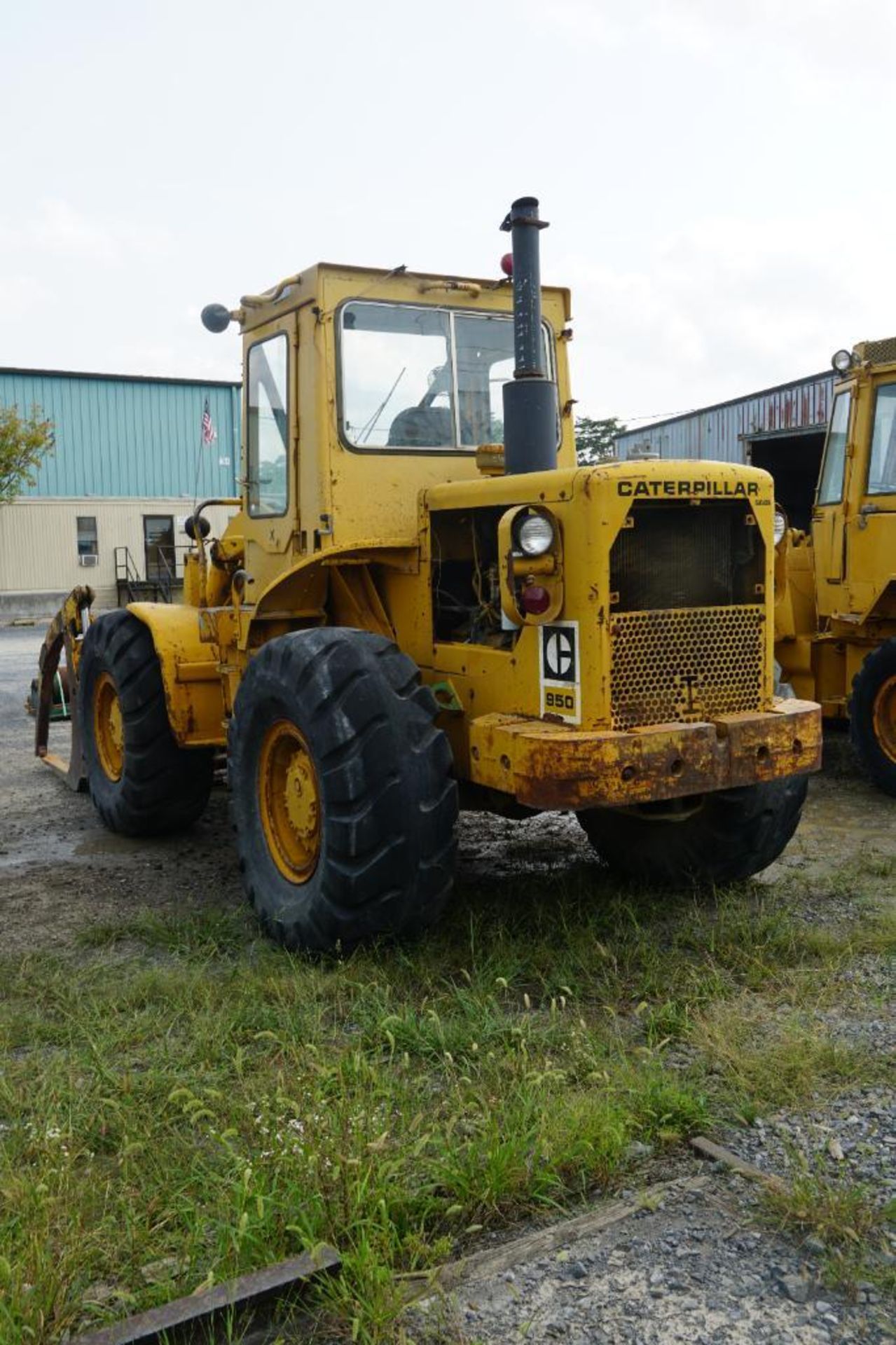 CAT 950 Wheel Loader - Image 5 of 57