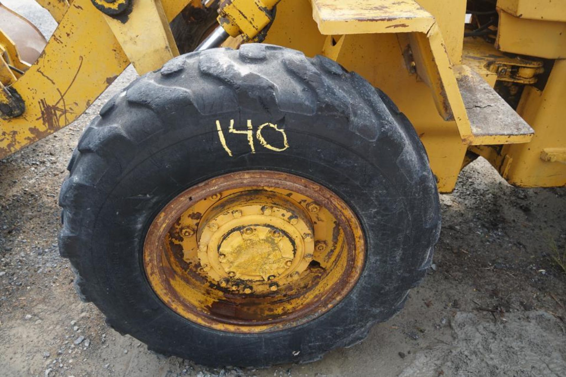 CAT 920 Wheel Loader - Image 9 of 55