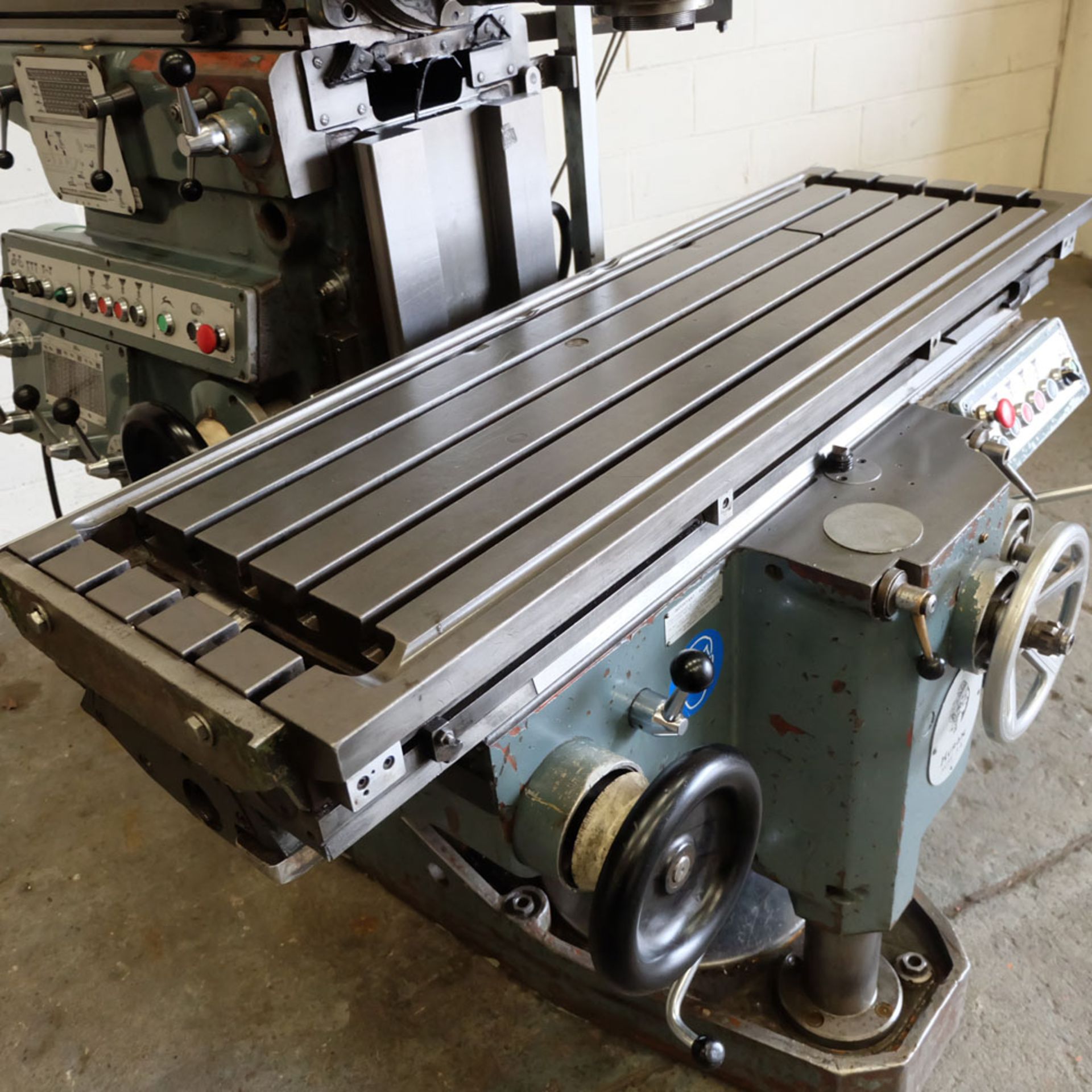Huron NU4 Toolroom Universal Milling Machine. Table Size: 1435mm x 460mm. Taper: 50 ISO. 2 Axis DRO. - Image 2 of 6