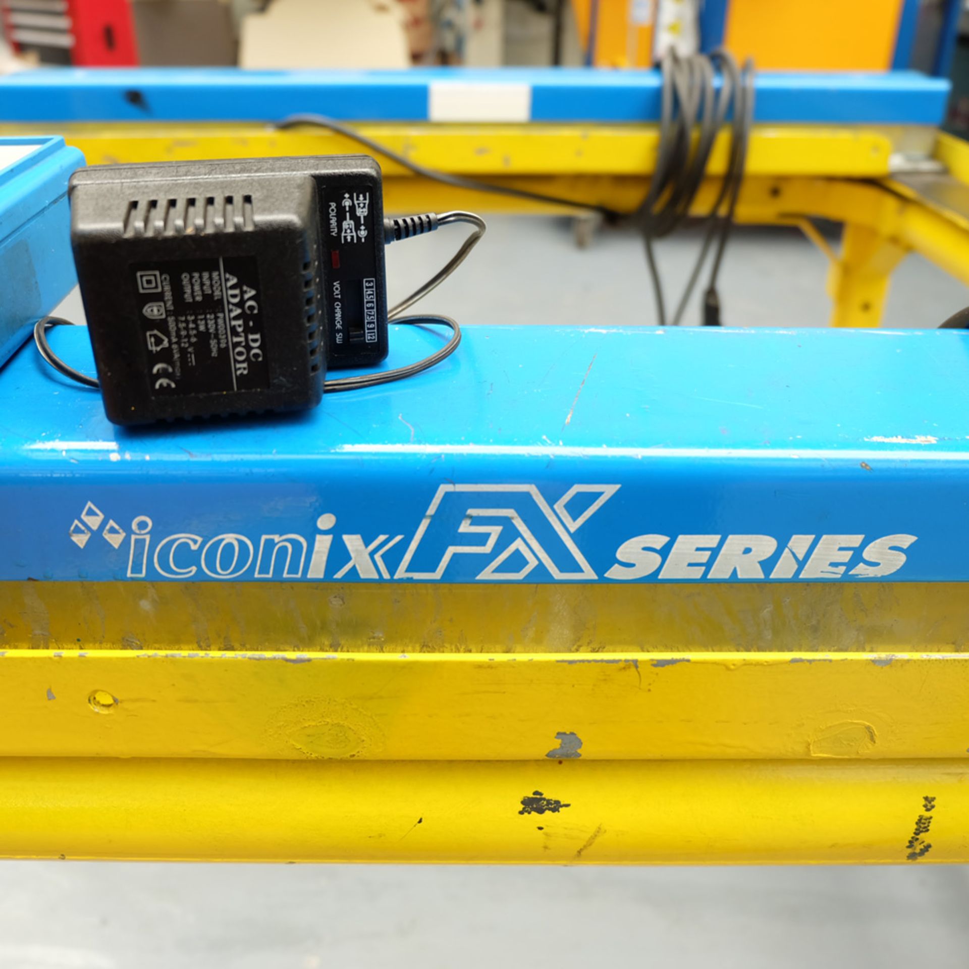 Iconix FX1 Electronic Weighing System. Capacity 2000KG. - Bild 6 aus 8