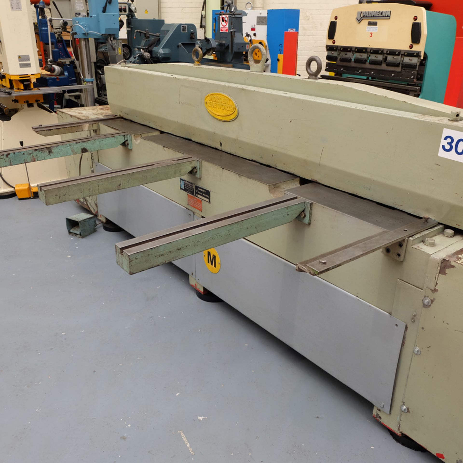 Morgan Rushworth Powered Guillotine. Capacity: 3.25mm. Blade Length: 2500mm. - Image 4 of 9