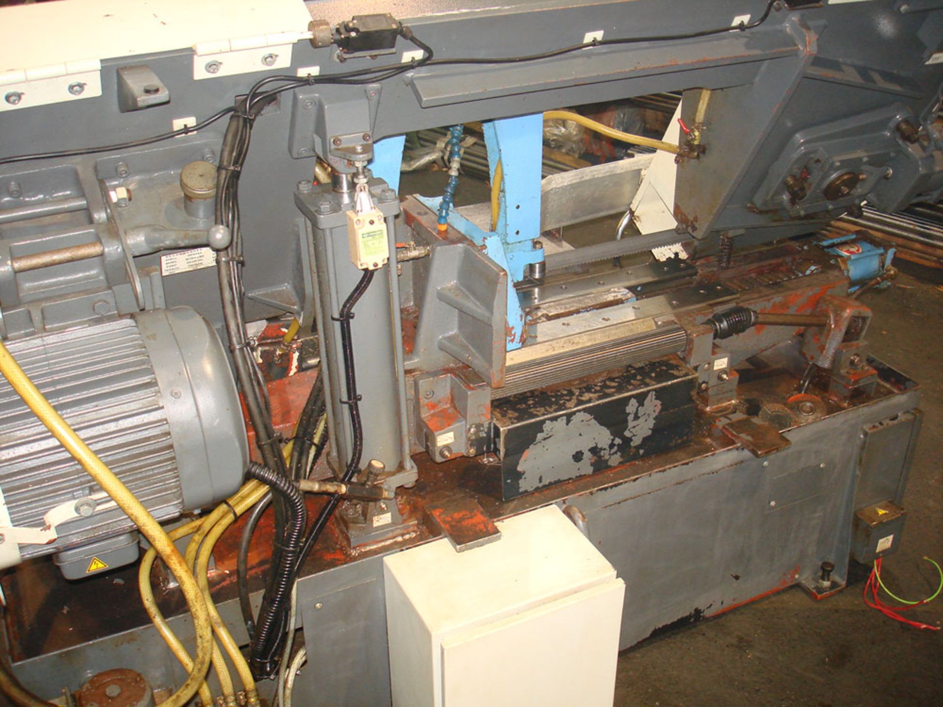 Mega BS 400 SA Horizontal Semi Automatic Bandsaw. Capacity 400mm. D.O.M 2012. - Image 7 of 9