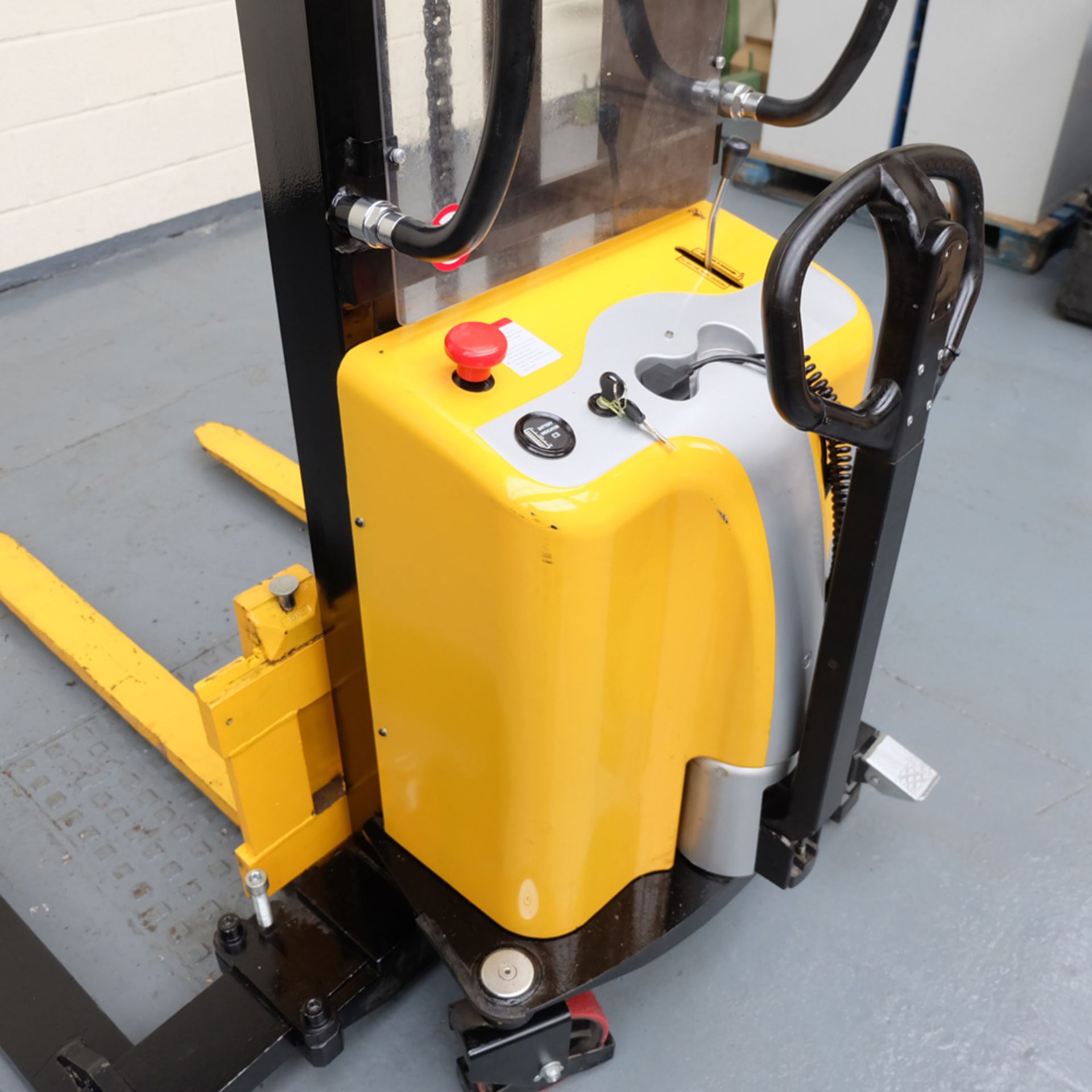 PTW Type Spmiow Pedestrian Hydraulic Pallet Lift Truck With ADJ Outriggers. - Image 11 of 12