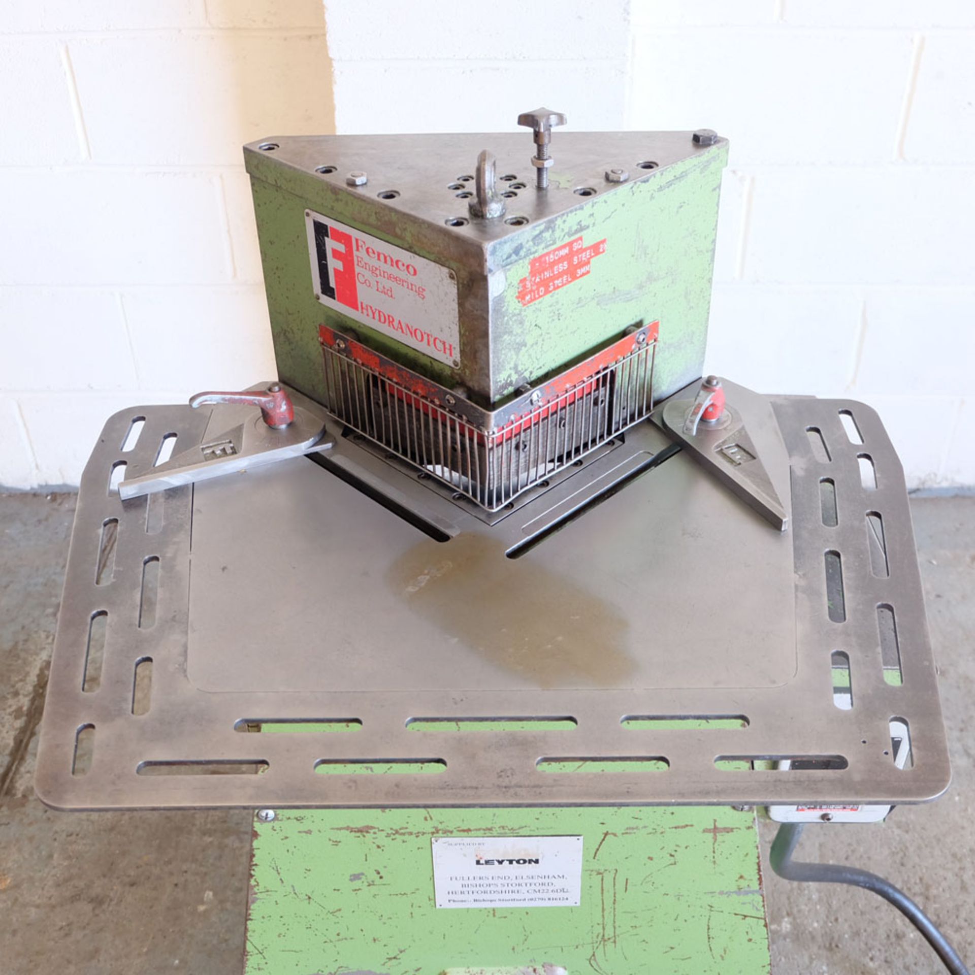 Femco Hydranotch Hydraulic Sheet Metal Corner Notcher. Capacity 125mm x 125mm x 3mm. - Image 4 of 8