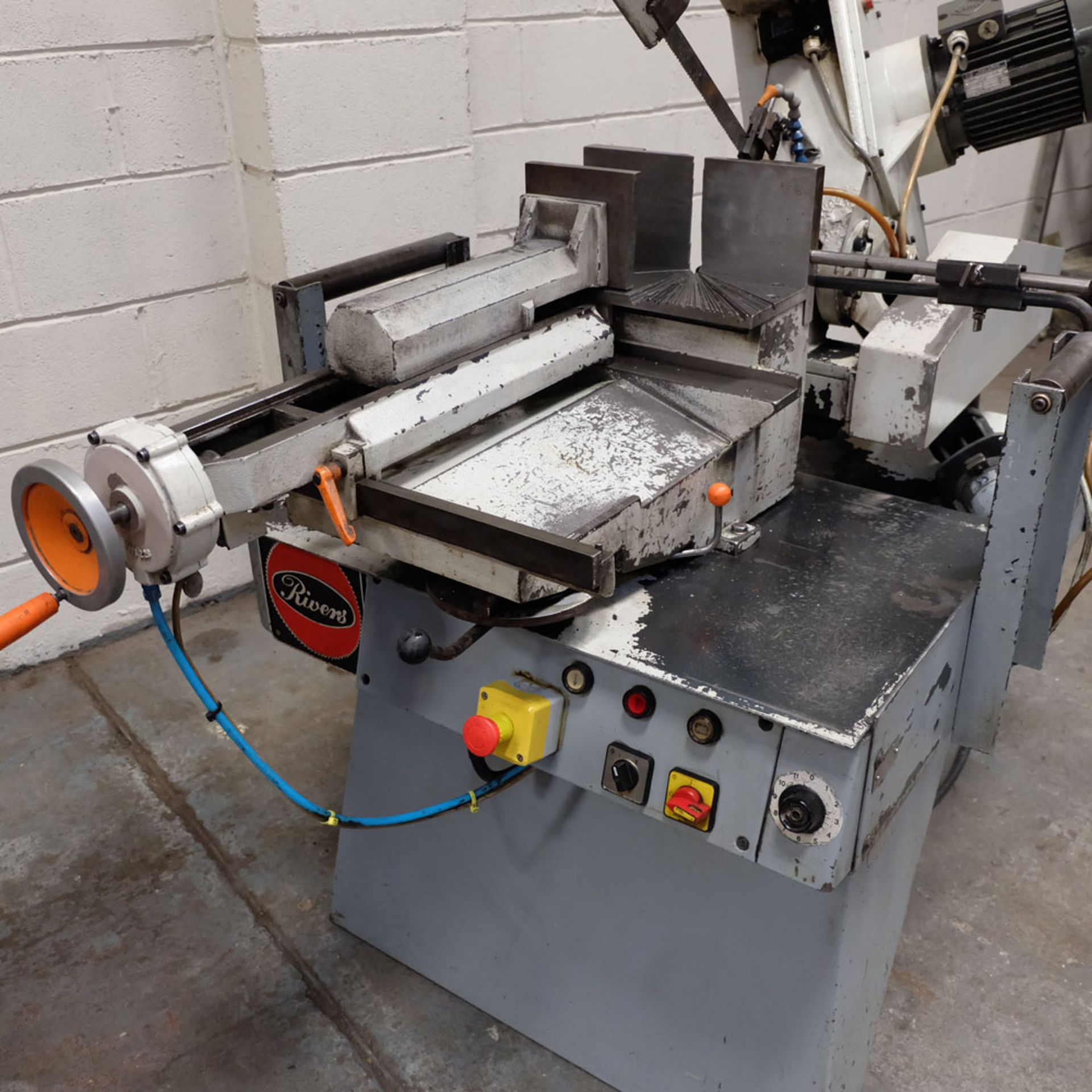 Kasto Funktional 'V'. Semi - Automatic Bandsaw. Cutting Capacity 260mm Diameter. - Image 2 of 4