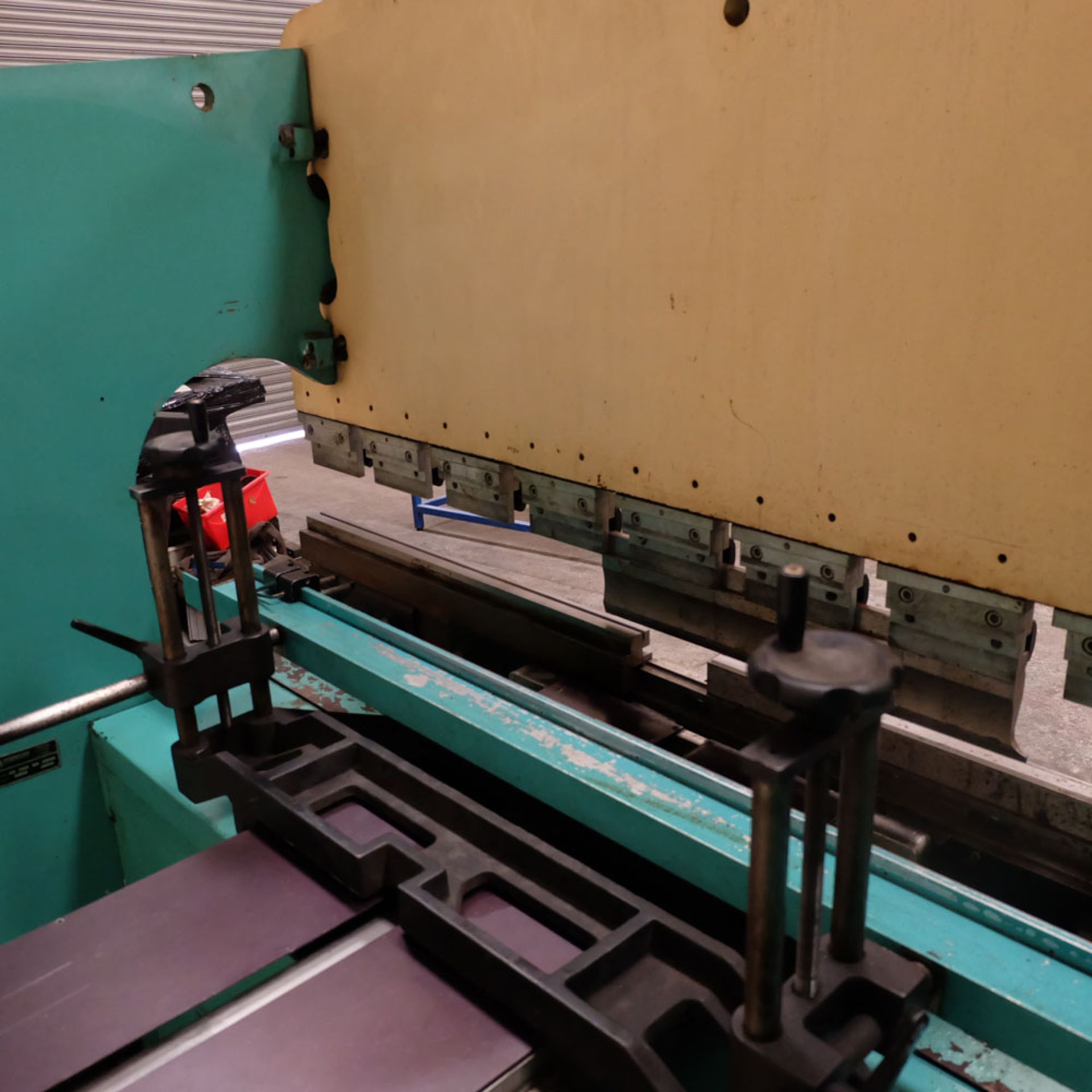 P & S Promecam RG-50-20 Hydraulic Press Brake. Capacity: 50 Tonnes. Bed Length: 2000mm. - Image 9 of 10