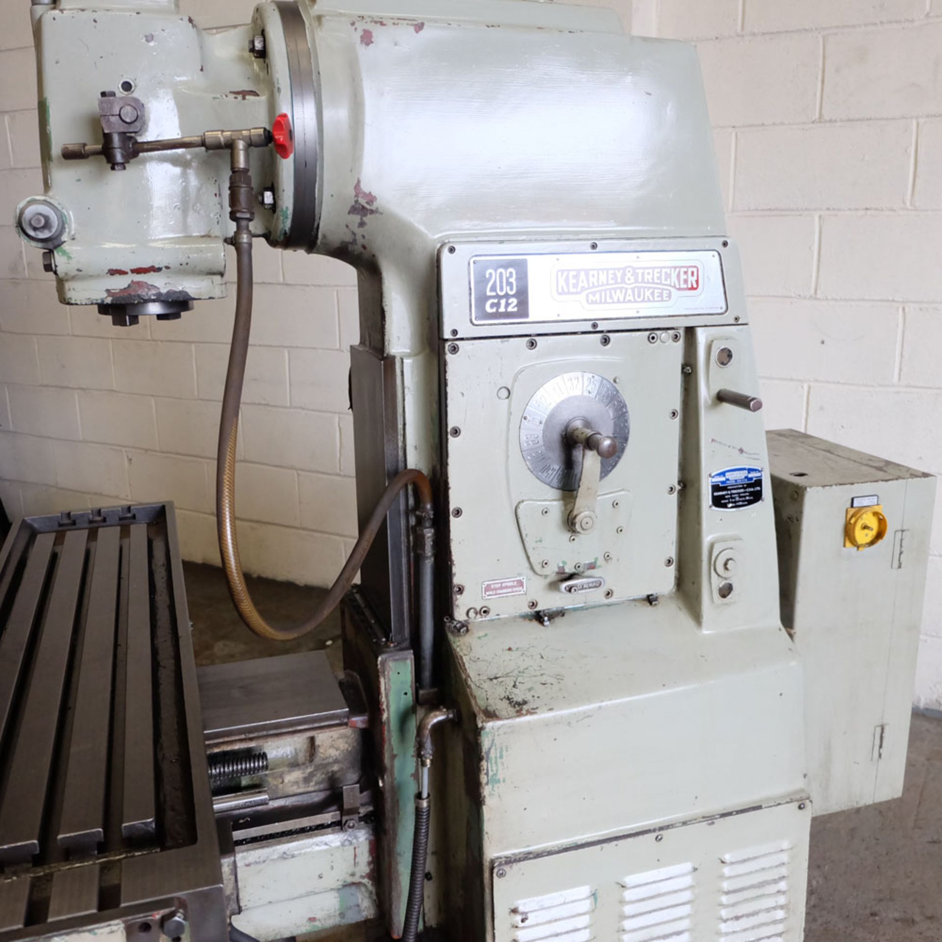 Kearney & Trecker Milwaukee 203-C12 Vertical Milling Machine with Swivel Head. - Image 7 of 7