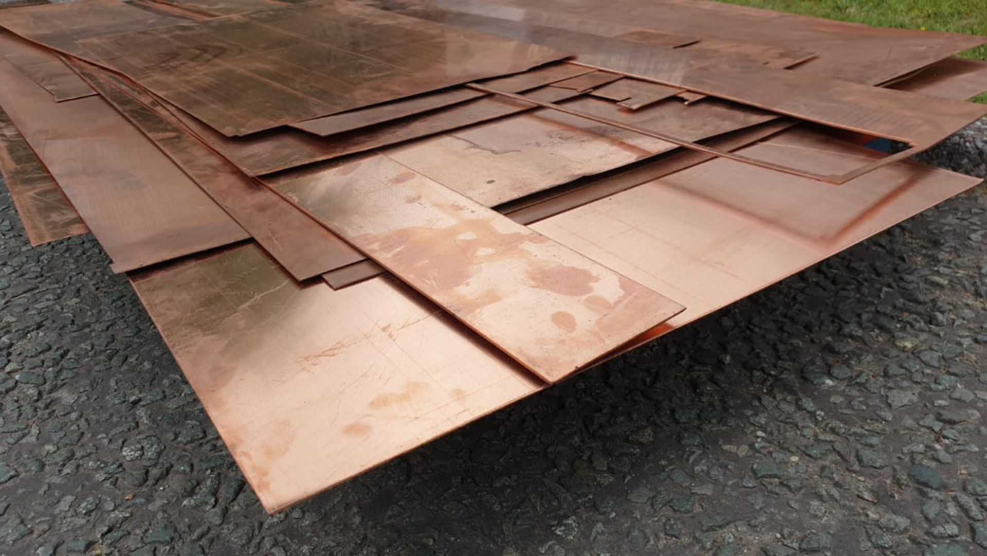 Quantity of Copper Sheet. Various Sizes and Thicknesses. Total weight 120KG Including Pallet. - Image 3 of 4