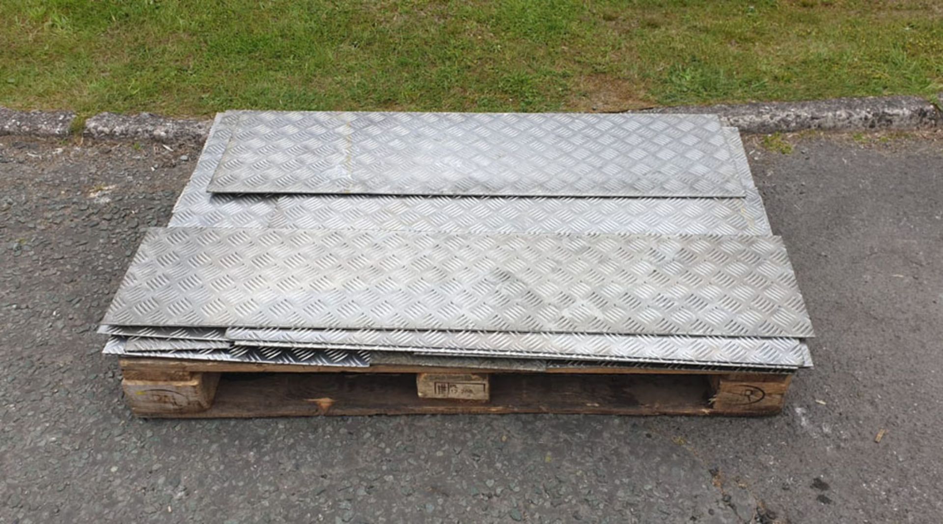 Lot of Several Aluminium Chequer Plate Off Cuts. Various Sizes and Thicknesses.