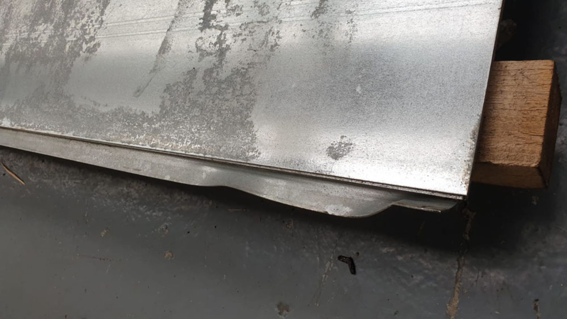 8 x Galvanised Steel Sheets. Approx 3000mm x 1500mm x 1.5mm Thickness. 1 x Damaged Sheet. - Image 3 of 3