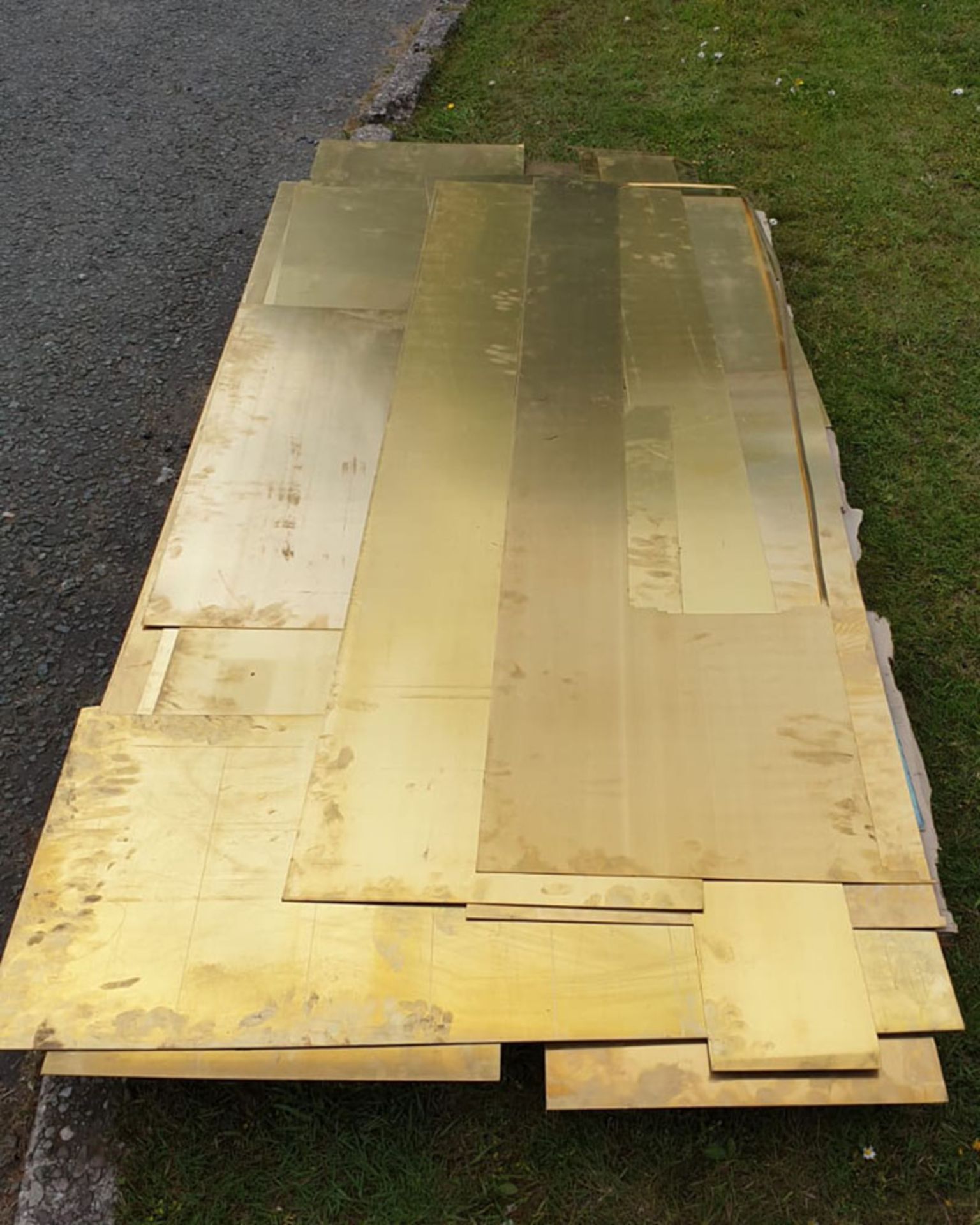 Quantity of Brass Sheet. Approx 18 Sheets of Various Sizes. 1.2mm Thickness.