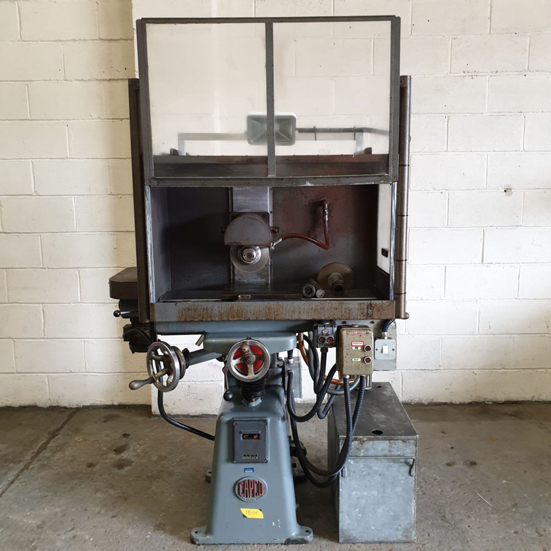 Capco MK2 Model No.3 Surface Grinding Machine. Table Size 18" x 6". Power To Table. - Image 2 of 8
