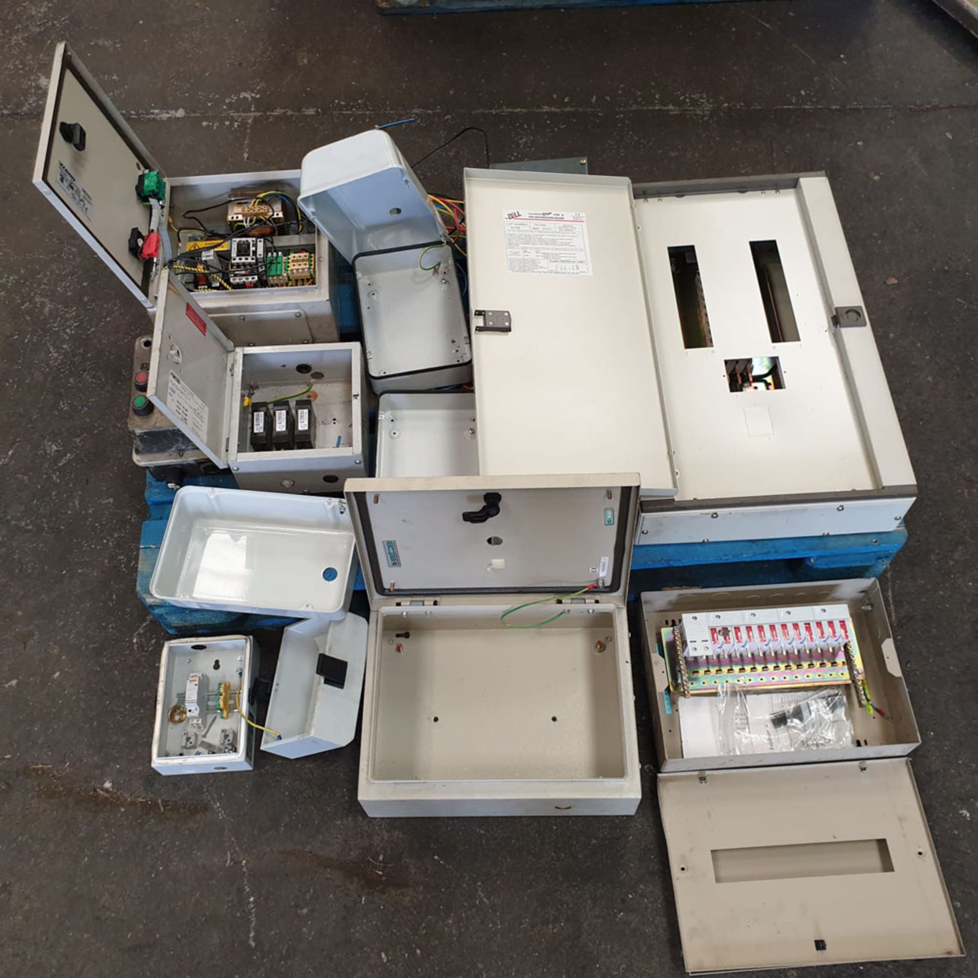 Selection of Various Electrical Cabinets as Lotted. - Image 3 of 9