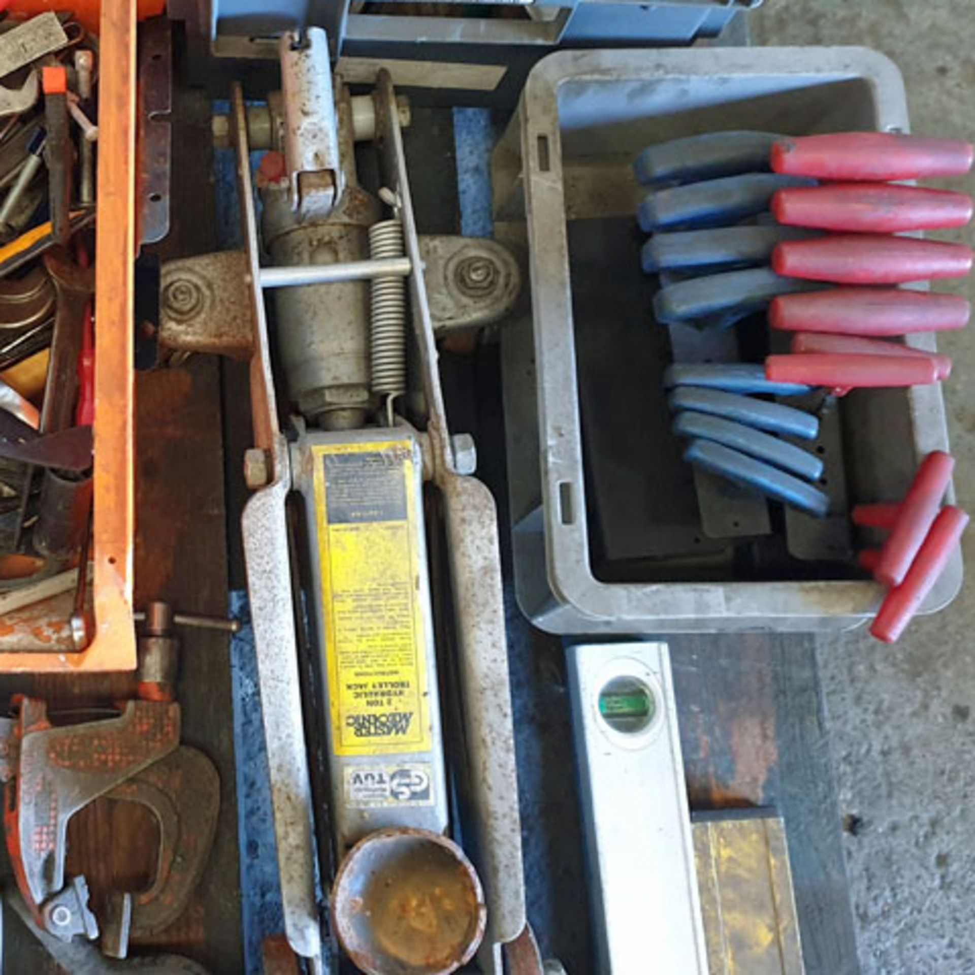 Quantity of Various Hand Tools as Lotted. - Image 3 of 6