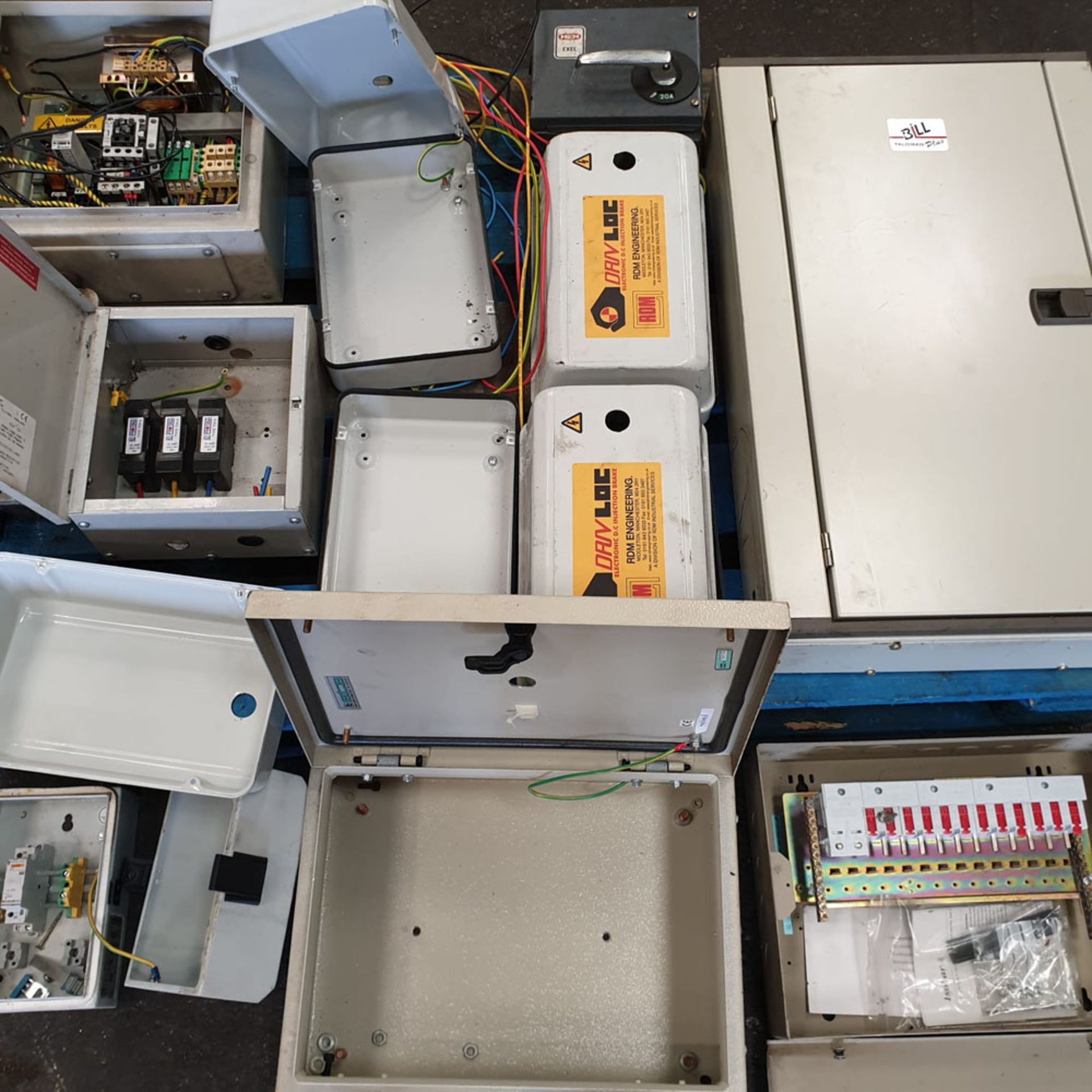 Selection of Various Electrical Cabinets as Lotted. - Image 7 of 9