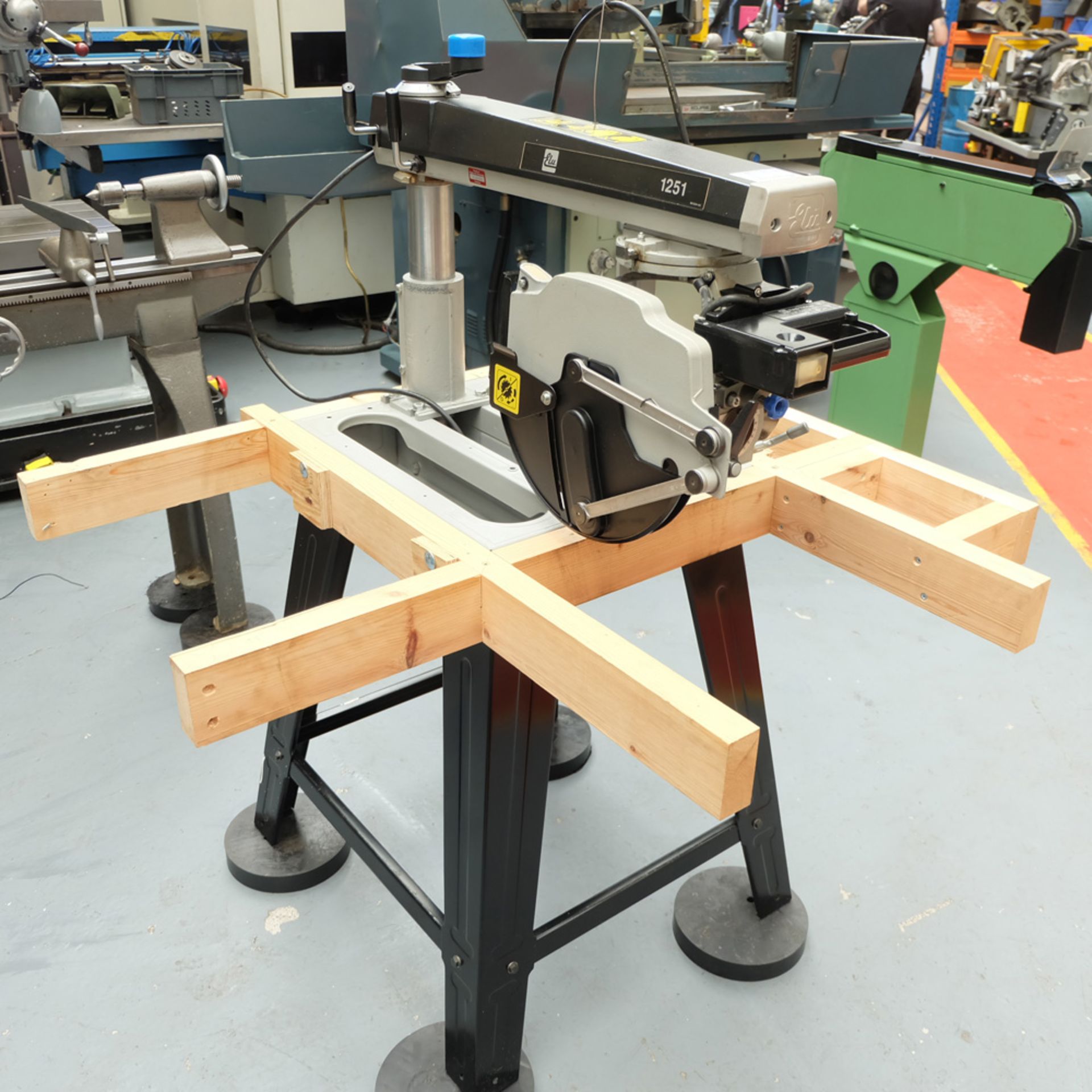 Elu RAS 12S/A2 Radial Arm Cross Cut Wood Saw. - Image 2 of 7