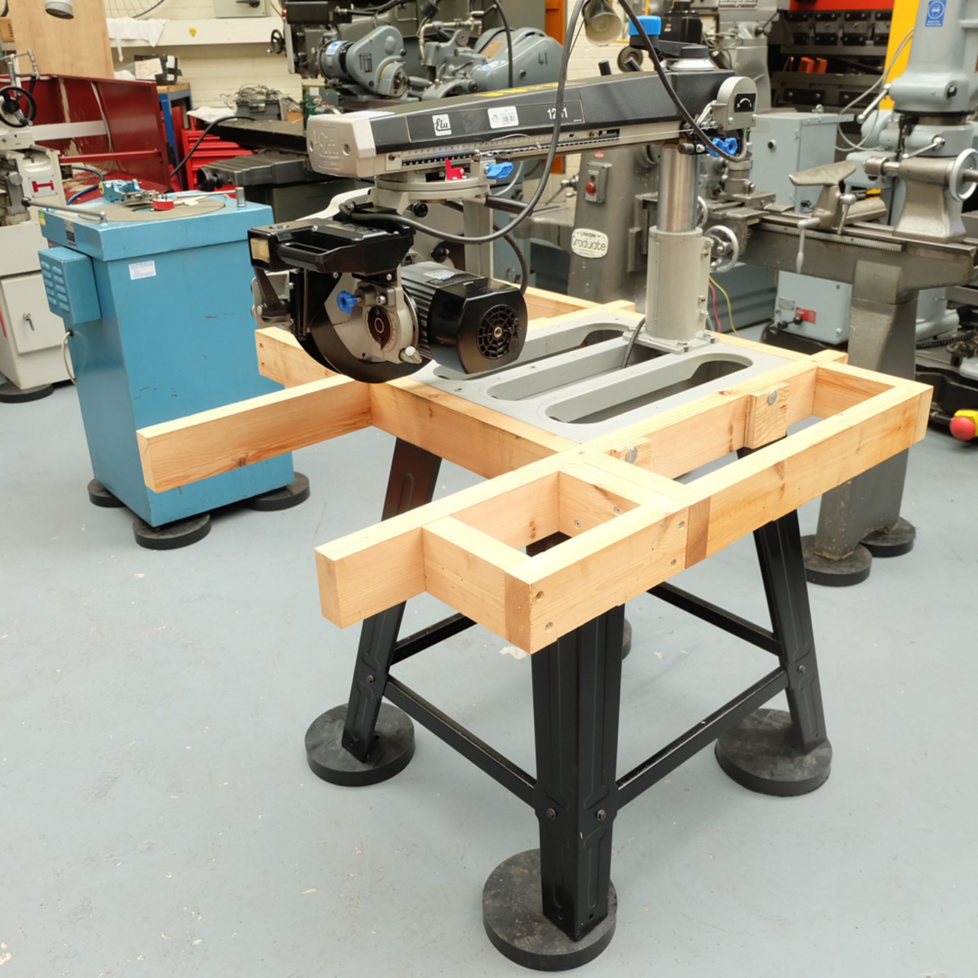 Elu RAS 12S/A2 Radial Arm Cross Cut Wood Saw.