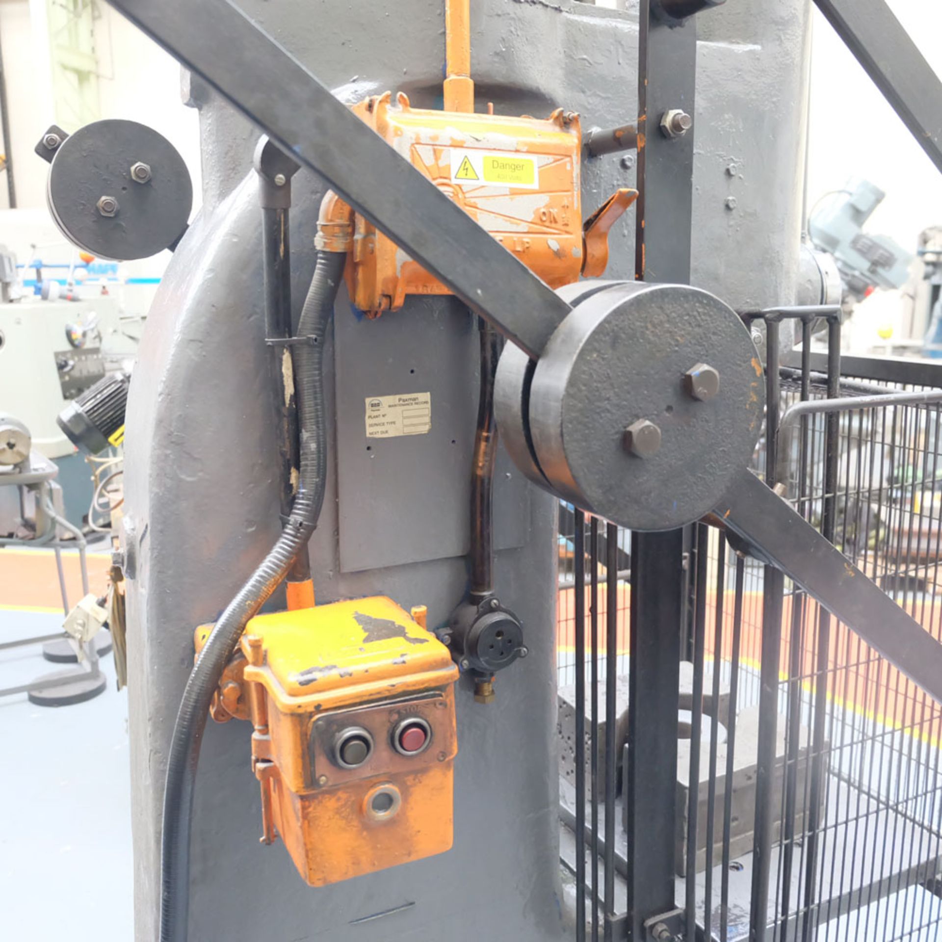 Drummond Vertical Hydraulic Power Press. Throat 9". Daylight 16". Stroke Approx 24". - Image 3 of 7