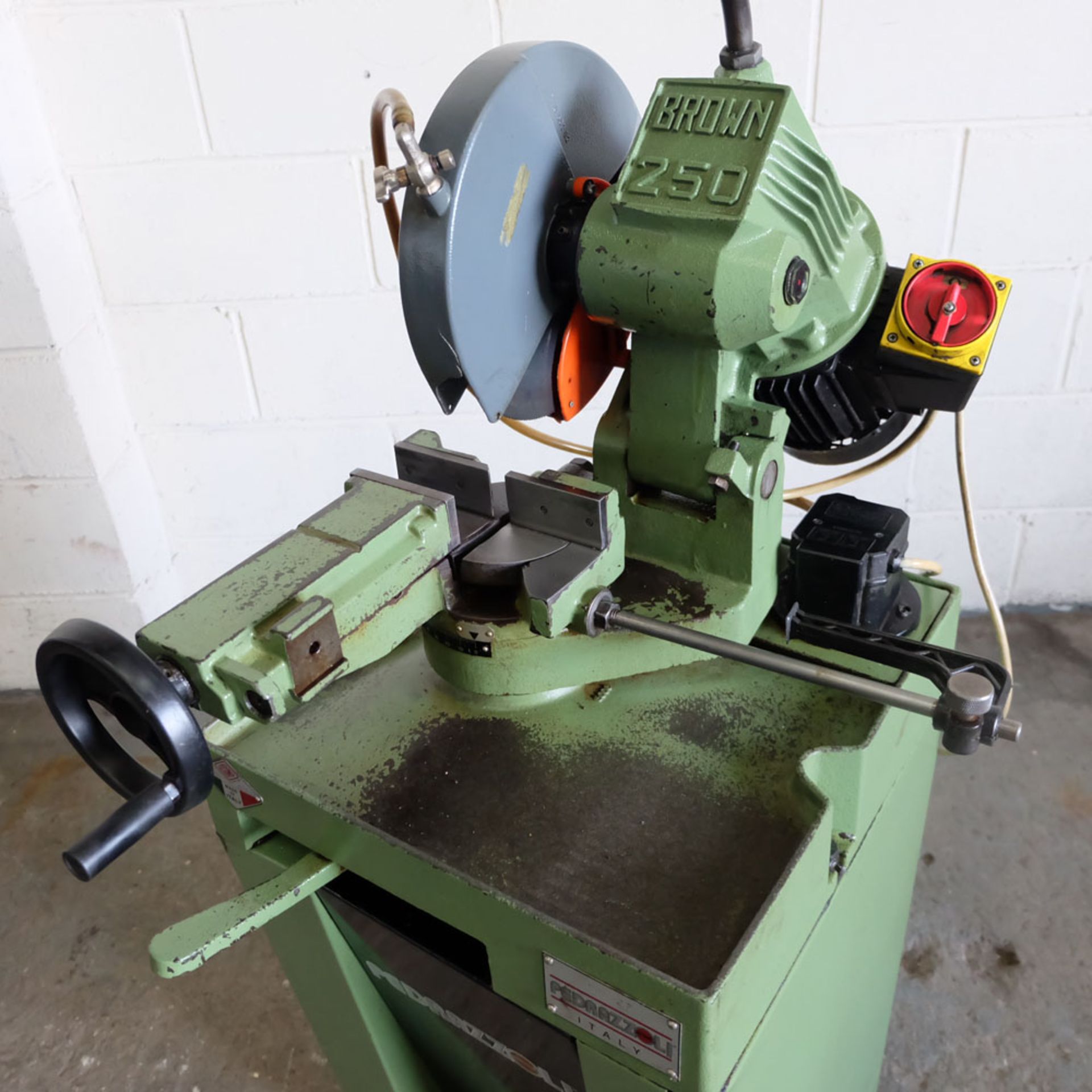 Pedrazzoli Brown 250 Pull Down Circular Cut Off Saw on Base. - Image 2 of 8