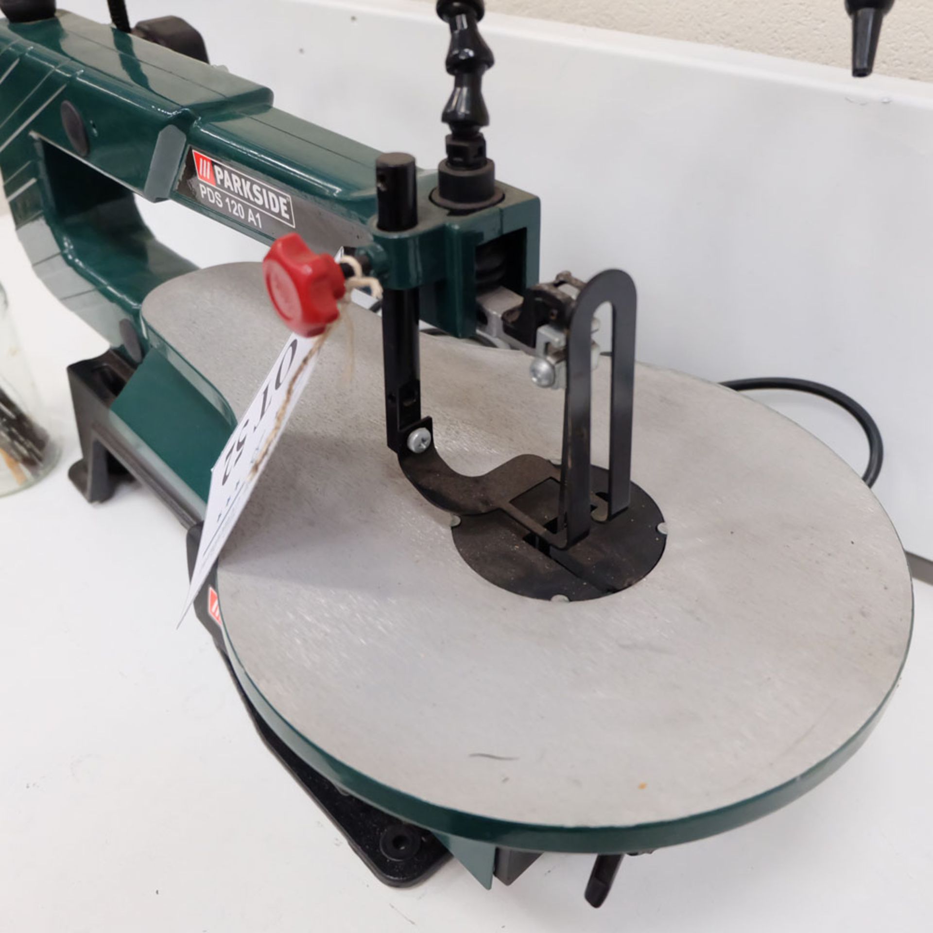 PARKSIDE Model PDS 120 A1 Bench Top Scroll Saw with Light and Spare Blades. - Image 2 of 5