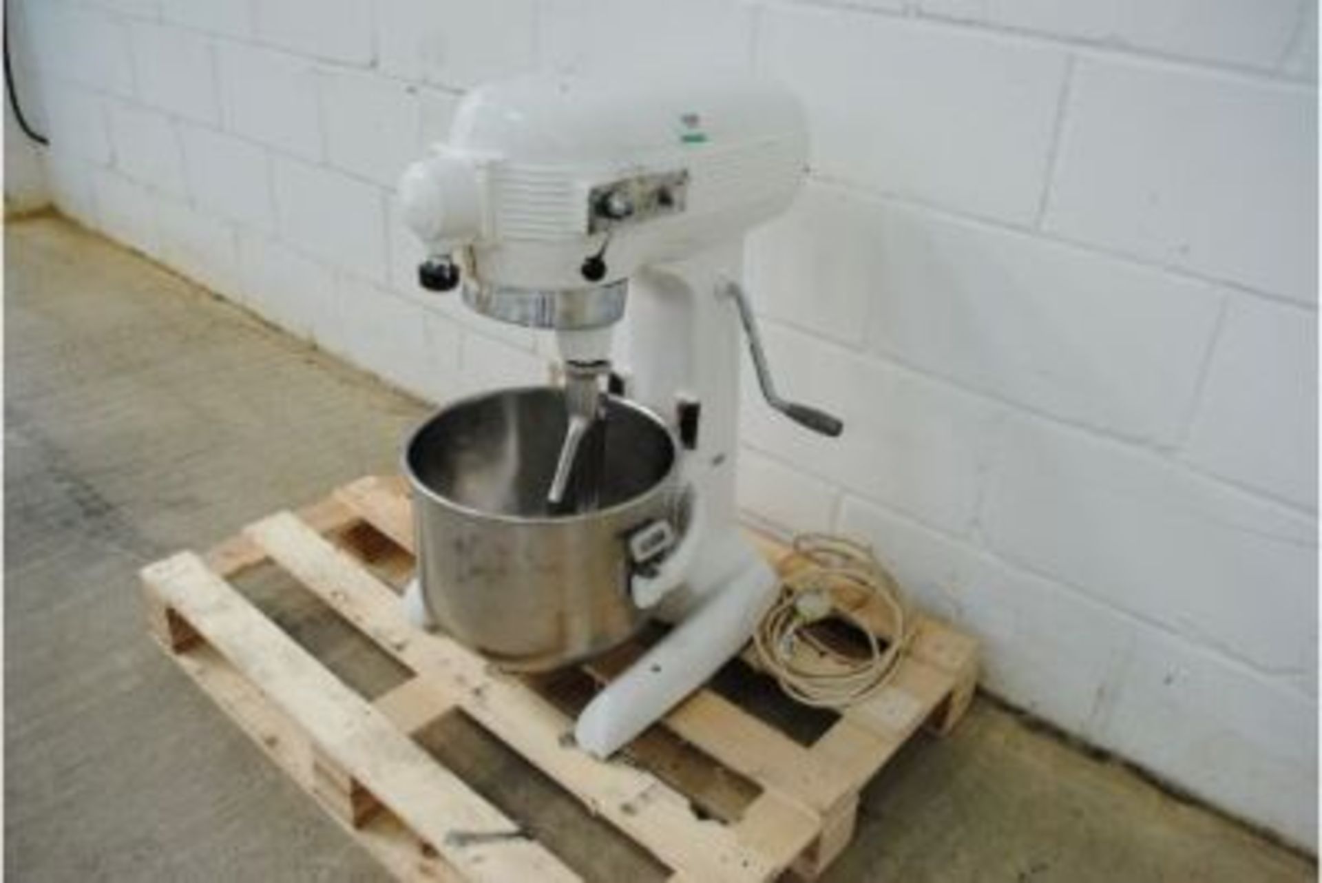 Swallow Enginering Planetary Dough Three speed Electric Mixer With Mixing Bowl & Mixing Attachment - Image 2 of 5