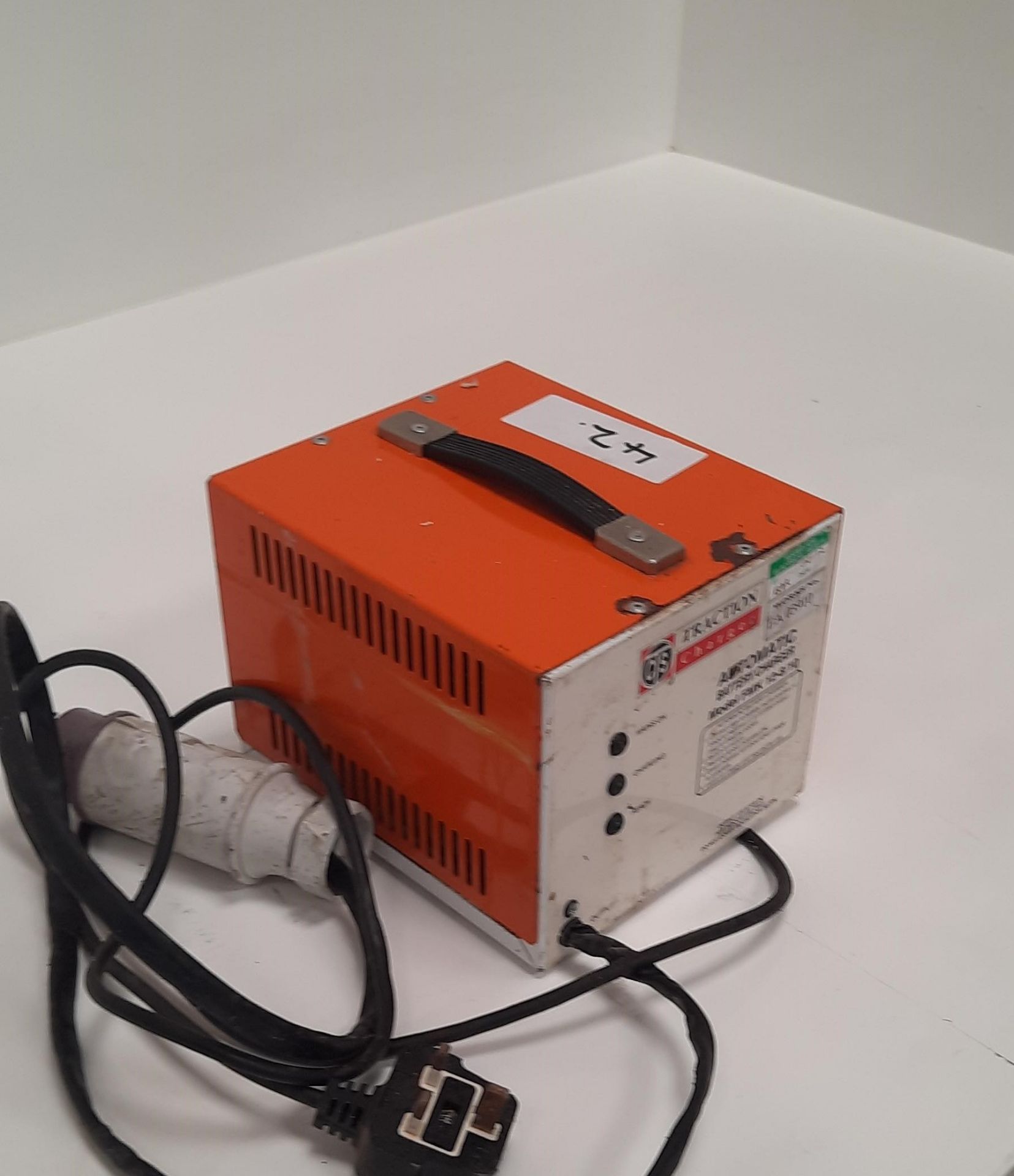 CTS Model:FMK 12-18/10 Automatic Battery Charger - Image 2 of 3