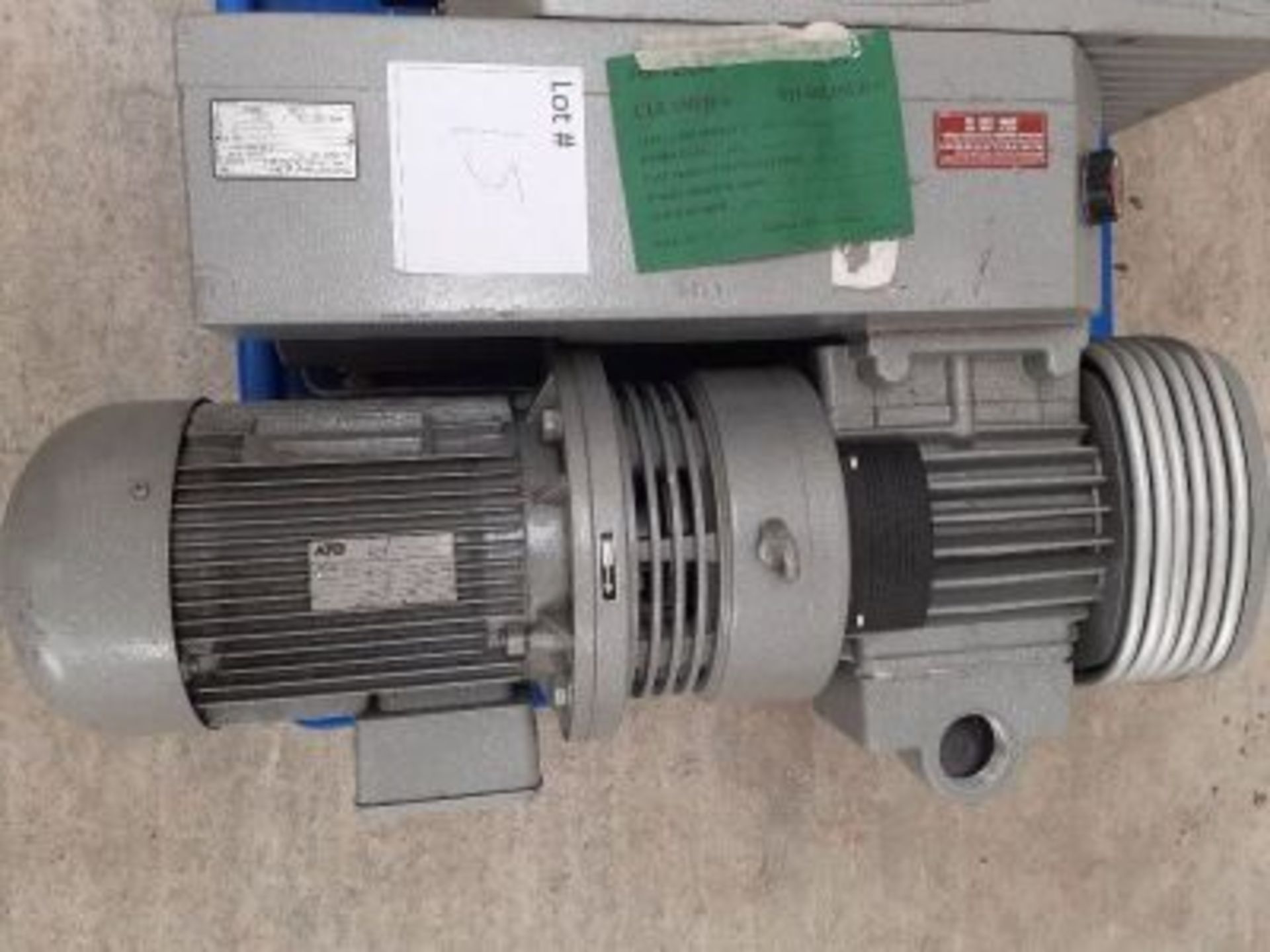 Elmo Rietschle Type VCAH 100: Vacuum Pump S/N: 2325561 Equipped with ATB Type YAF 100L/4H-12 - Image 2 of 6