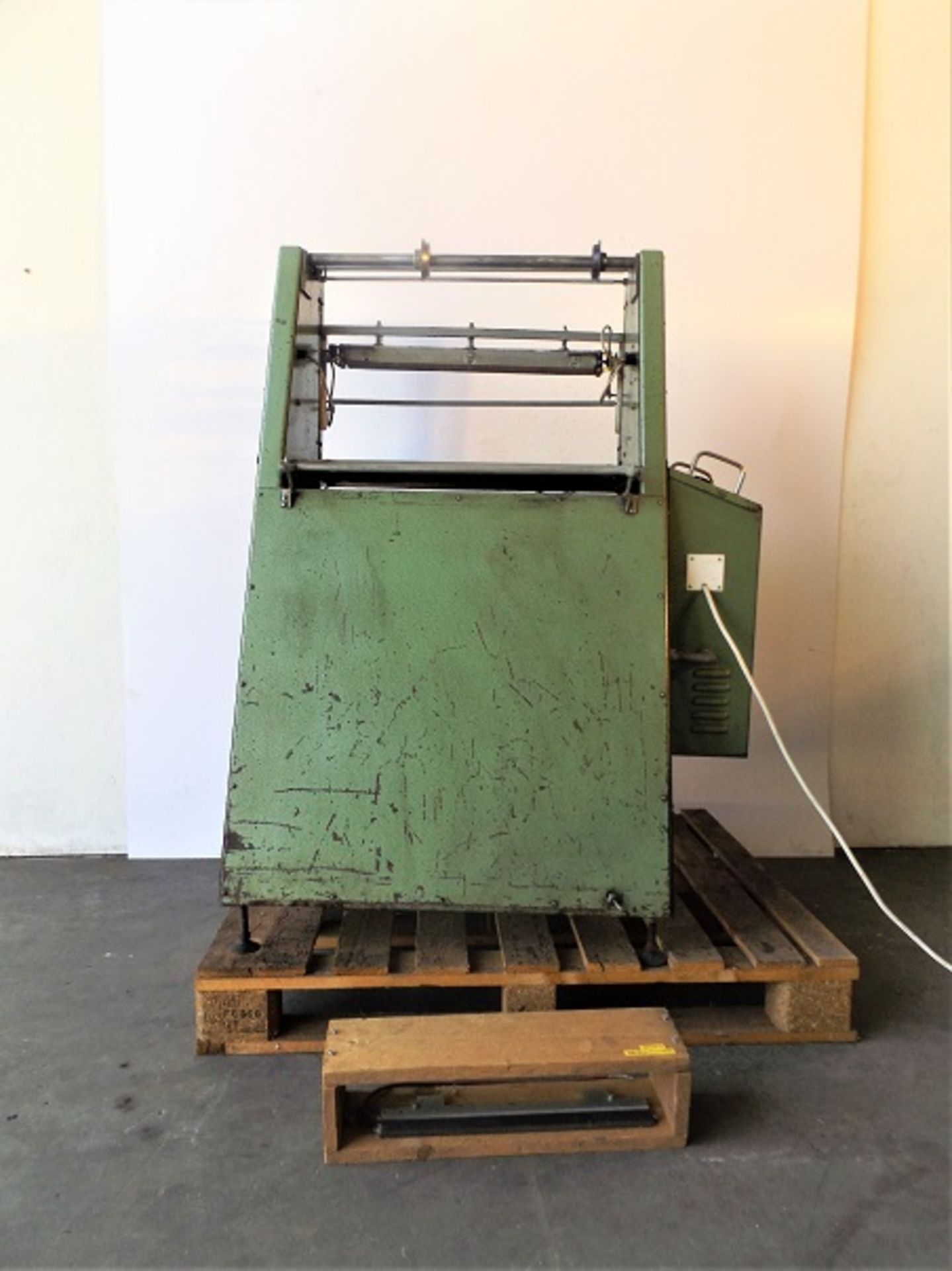 EDL 24 x 12 foot treadle operated sleeve sealer - Image 4 of 8