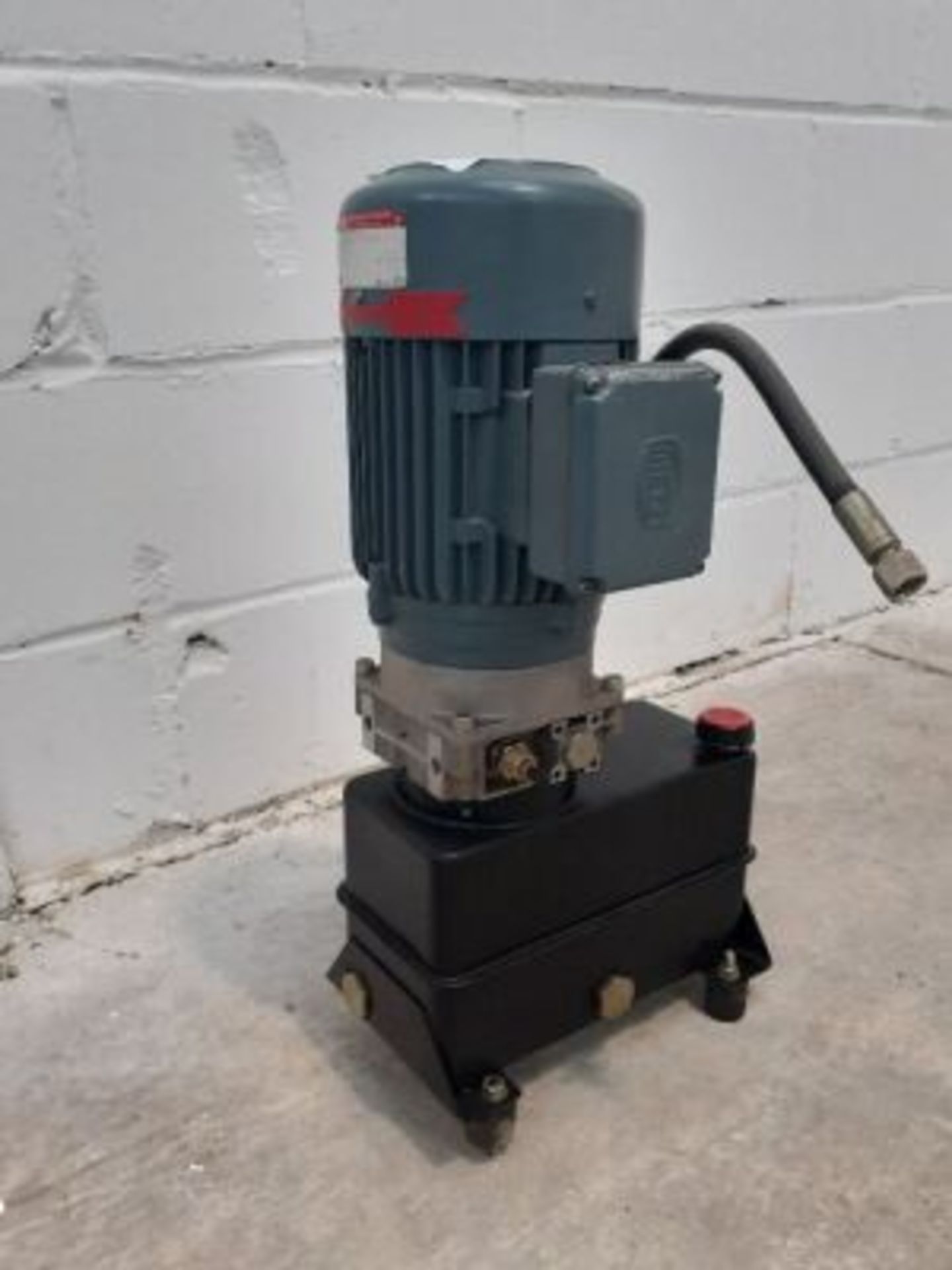 Dietz Model: FDR 90L/4P Vacuum Motor - *S/N 3675771 380048* - 50Hz - Ip 54 - Class B - Image 2 of 2