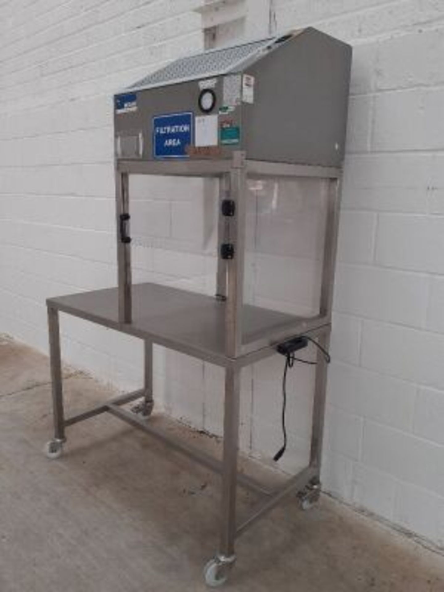 Bassaire mobile stainless steel laminar air cart isolator. Model SPK 2 Serial number: 1429152922 - Image 3 of 3