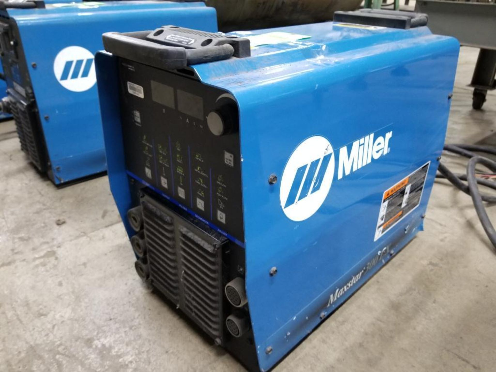 Miller Maxstar 300LX welder power supply. 230/460v single OR 3 phase.