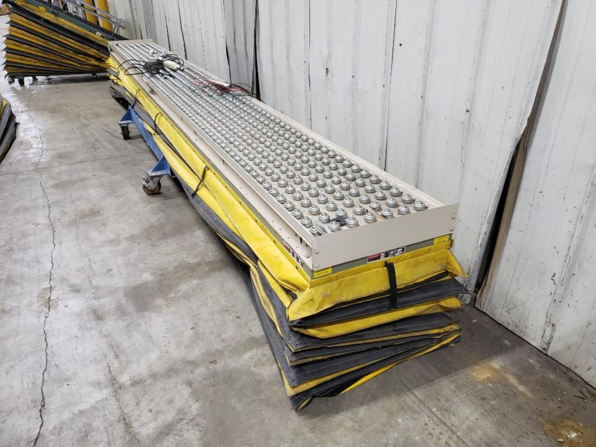 Southworth 4000lb electric incline lift roller conveyor system. - Image 4 of 5