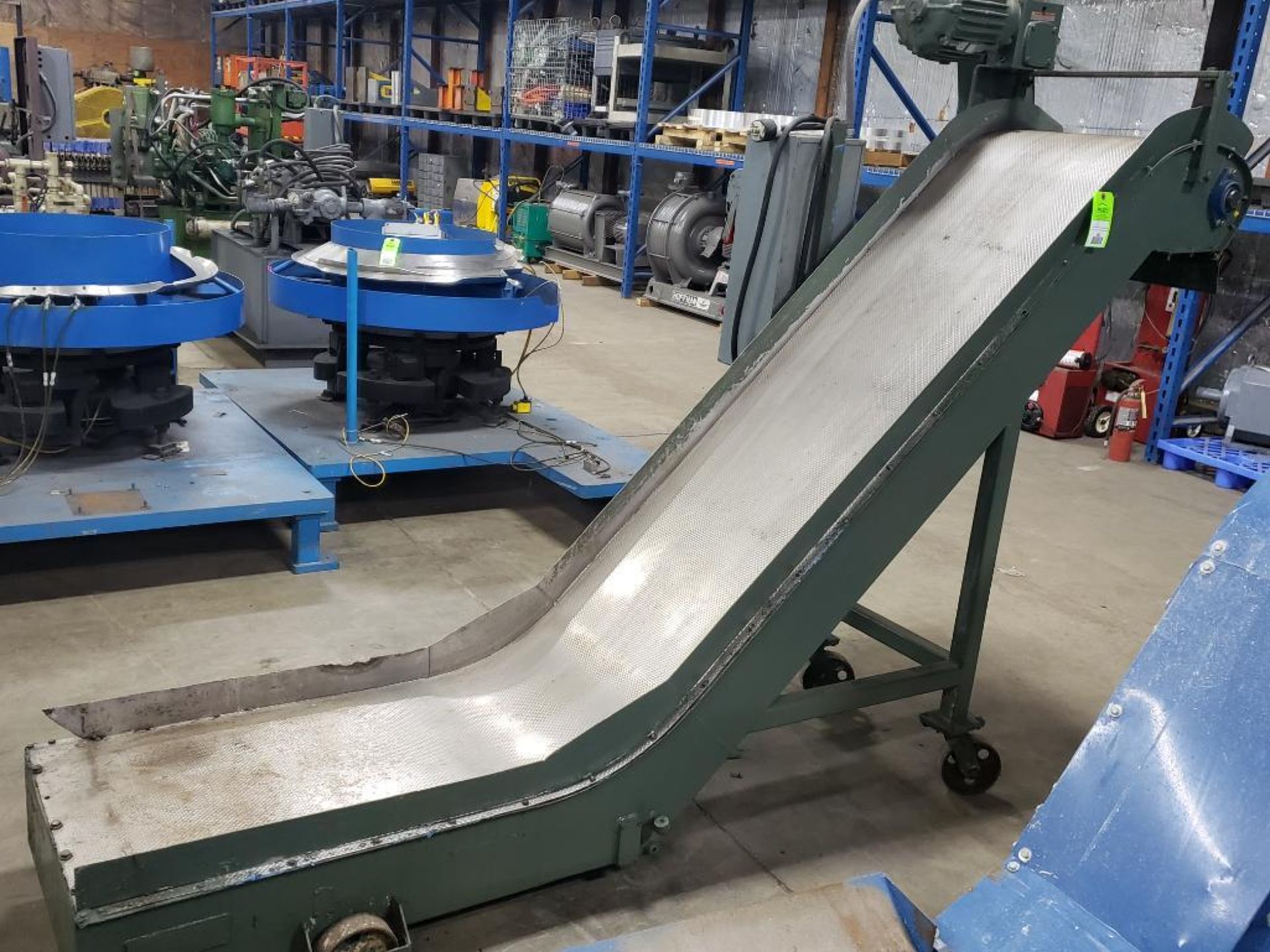 Automag Corp magnetic incline conveyor. Model 205-60C. 3 phase 460v.