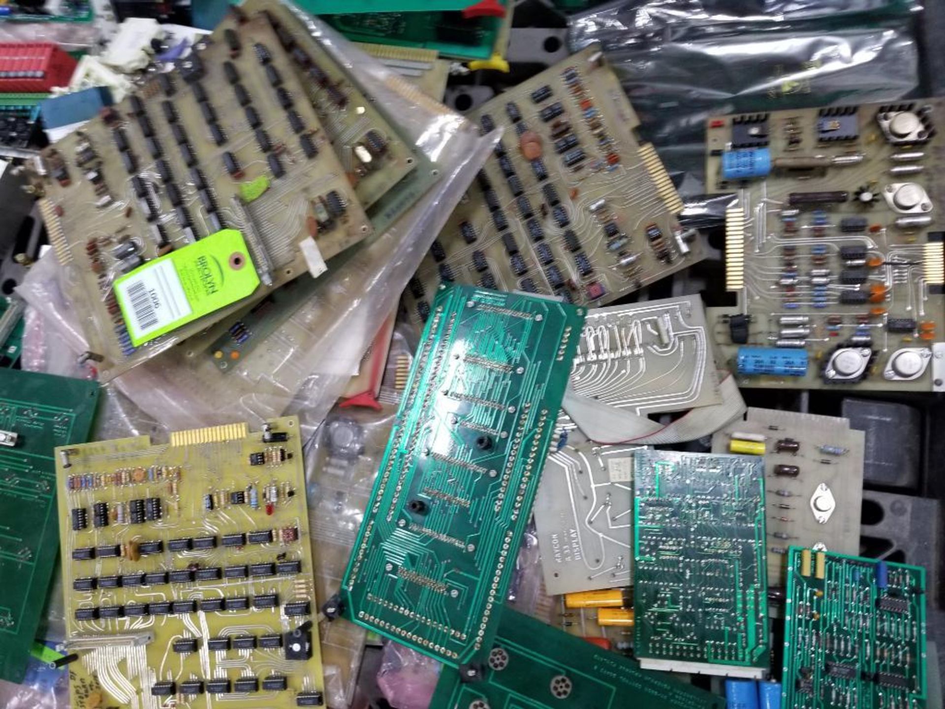 Pallet of assorted control boards. - Image 6 of 9