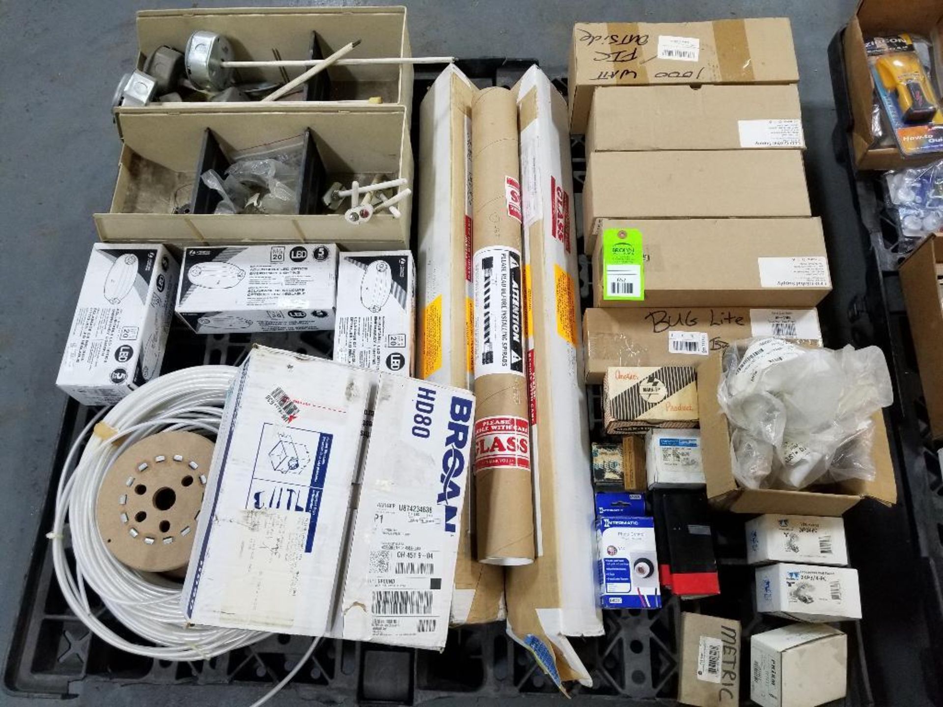 Pallet of assortet electrical and parts.