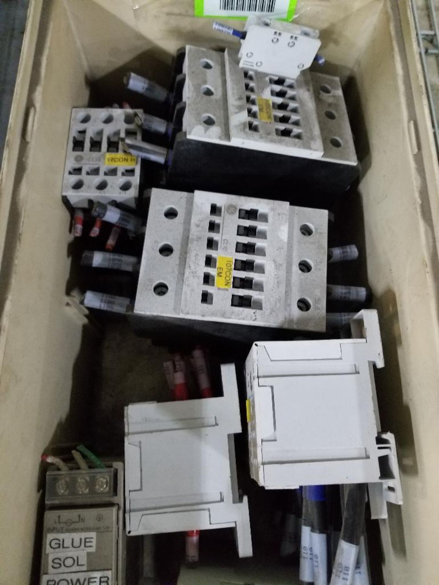 Large assortment of electrical. - Image 3 of 3